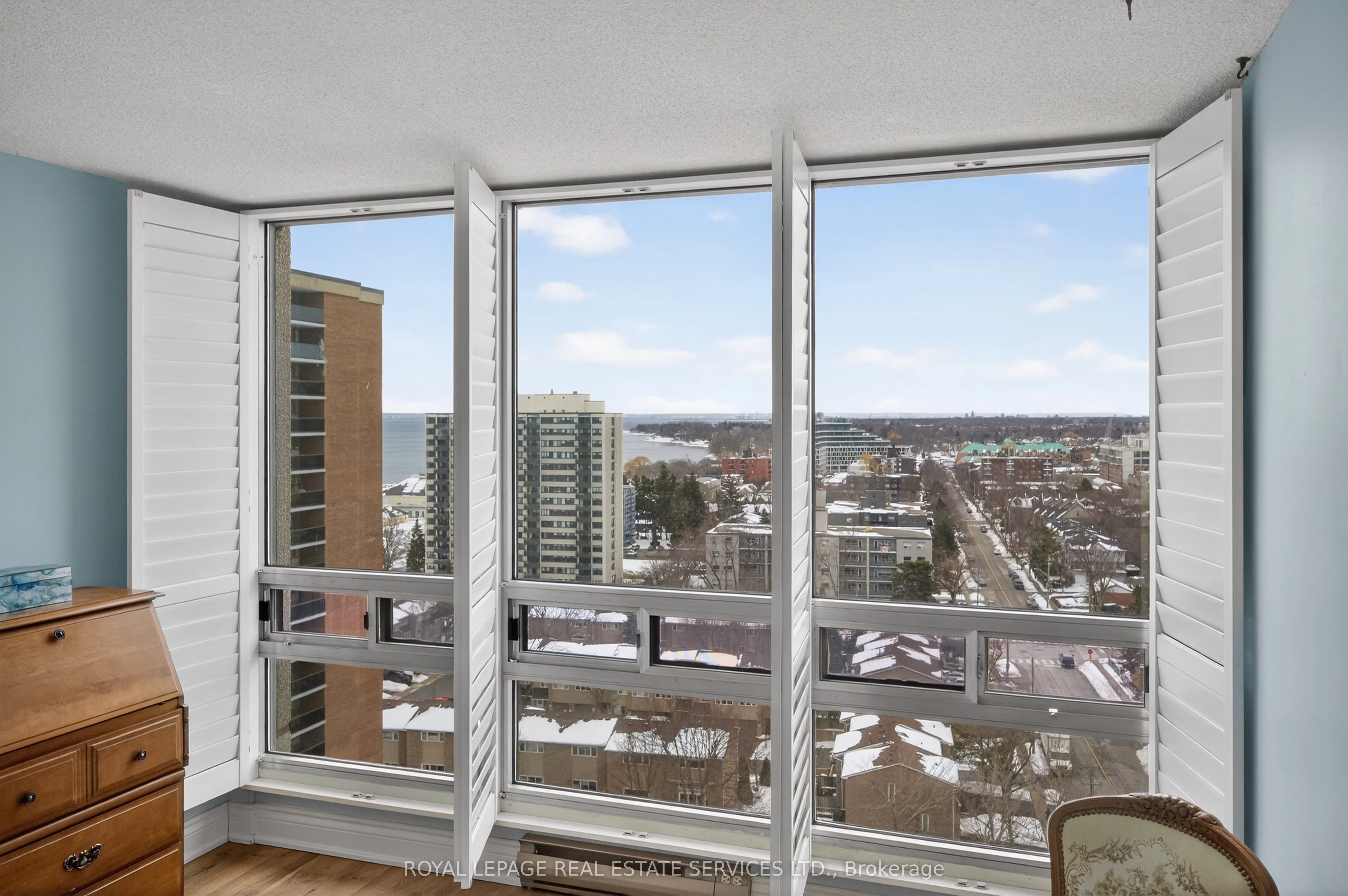 2180 Marine Drive #1601