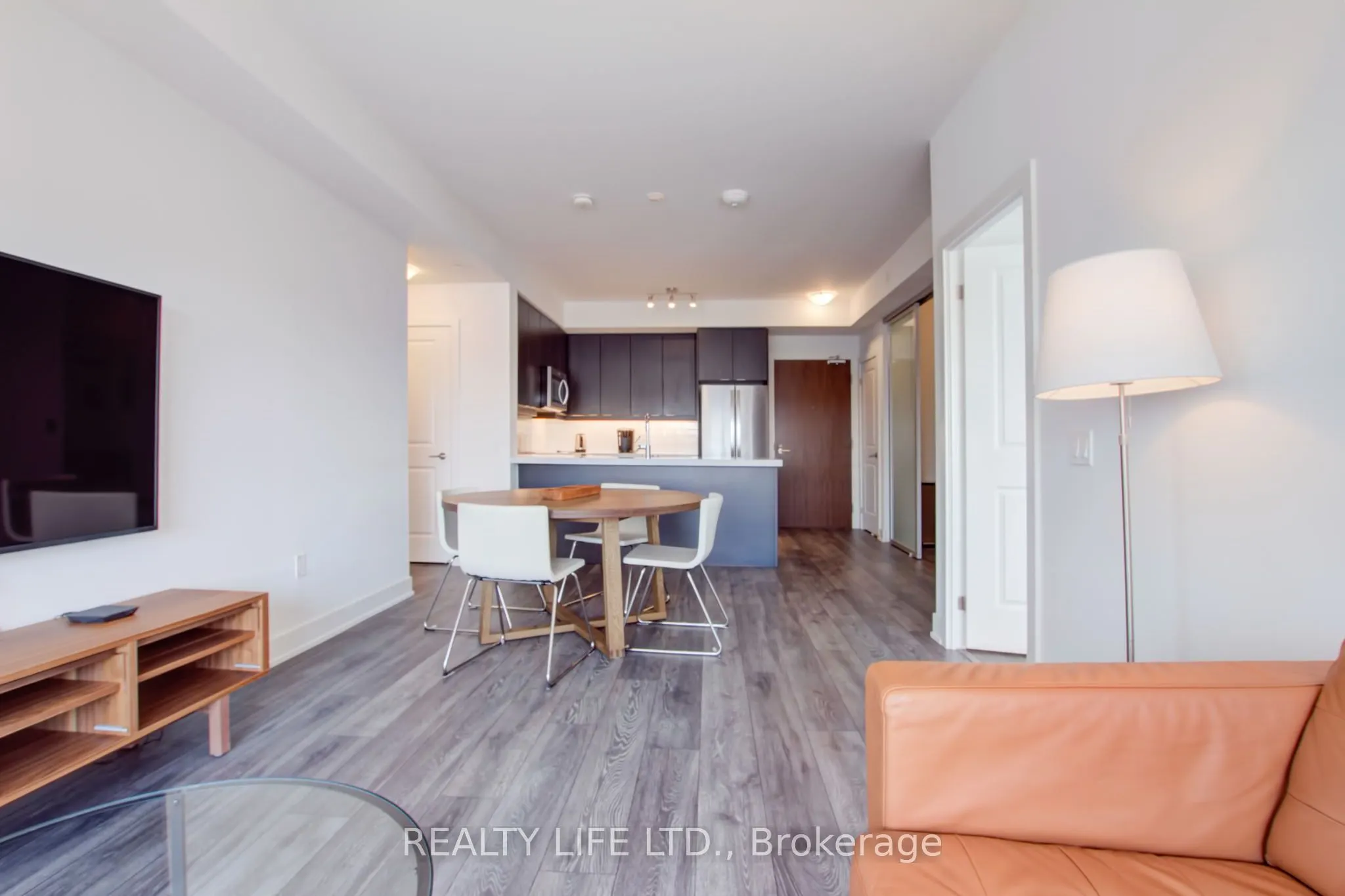1050 Main Street E #1014
