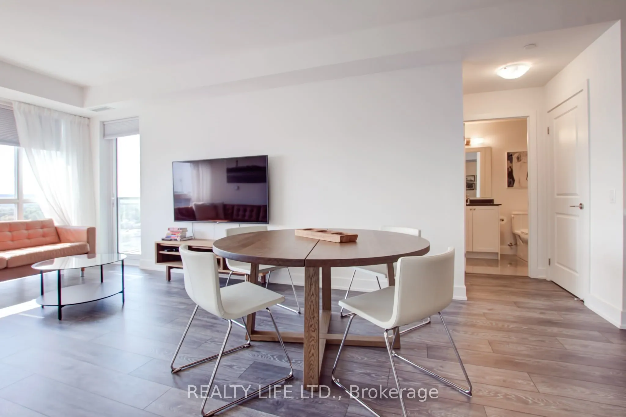 1050 Main Street E #1014