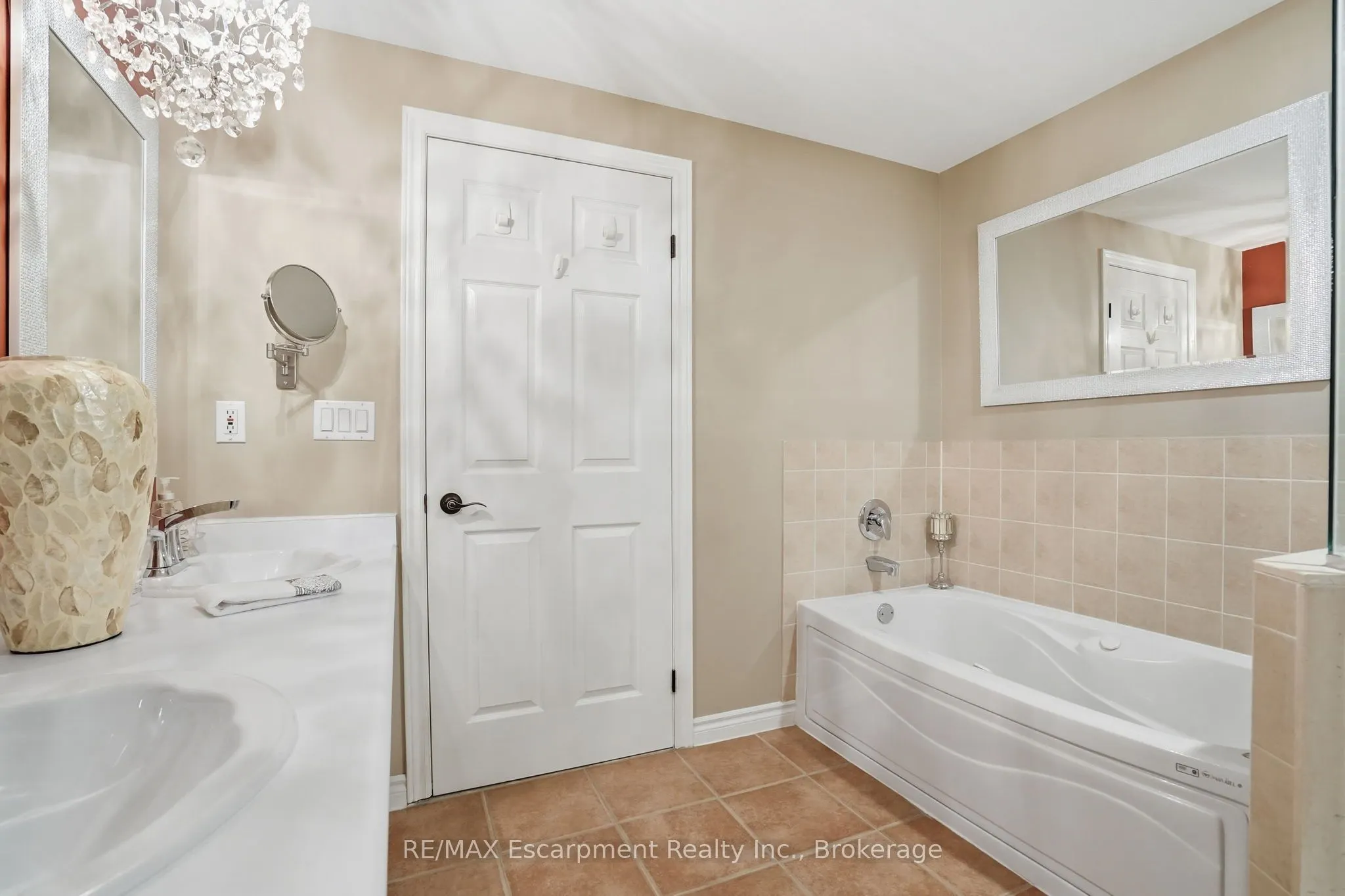 5188 Lakeshore Road #310