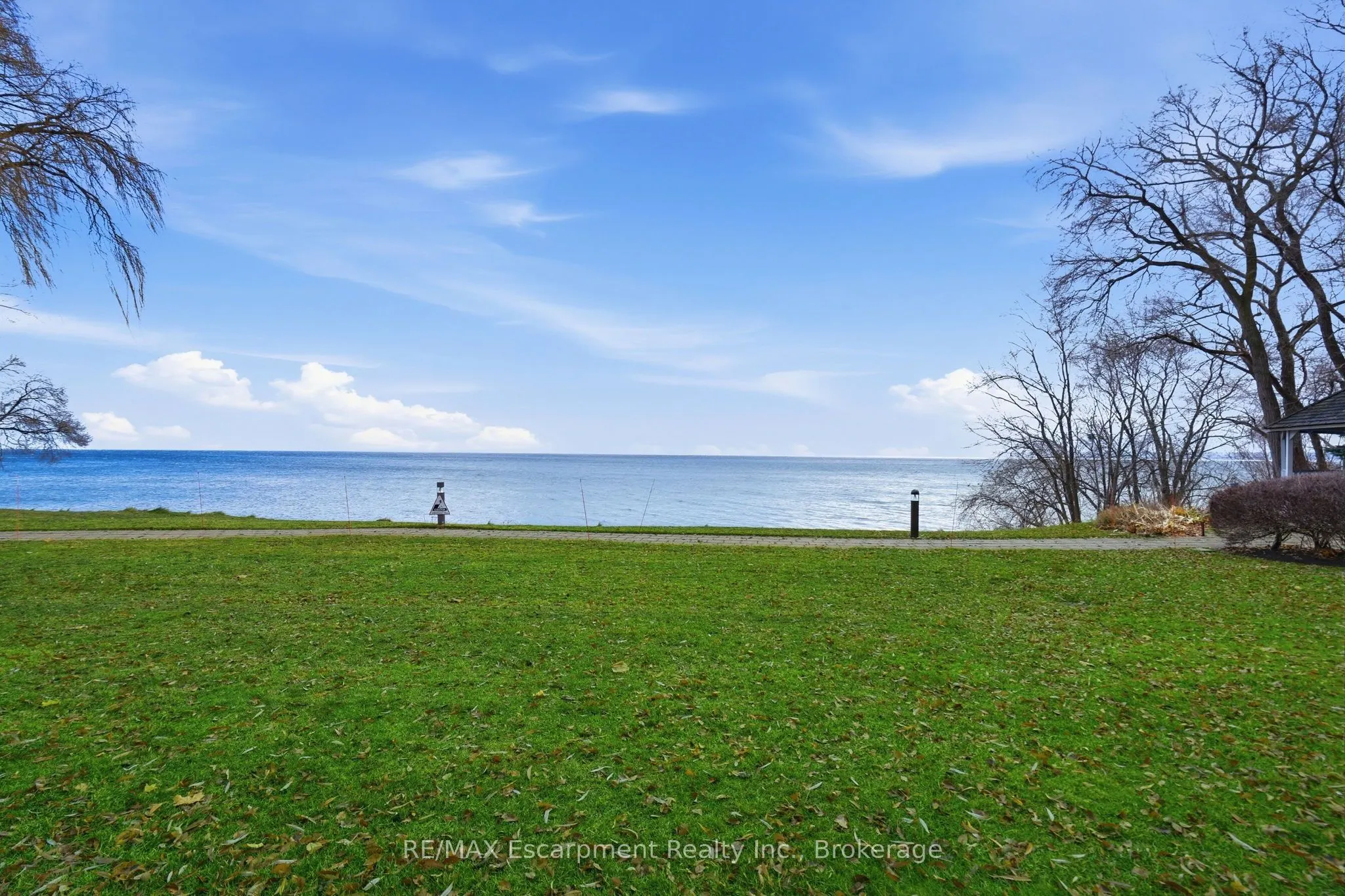 5188 Lakeshore Road #310