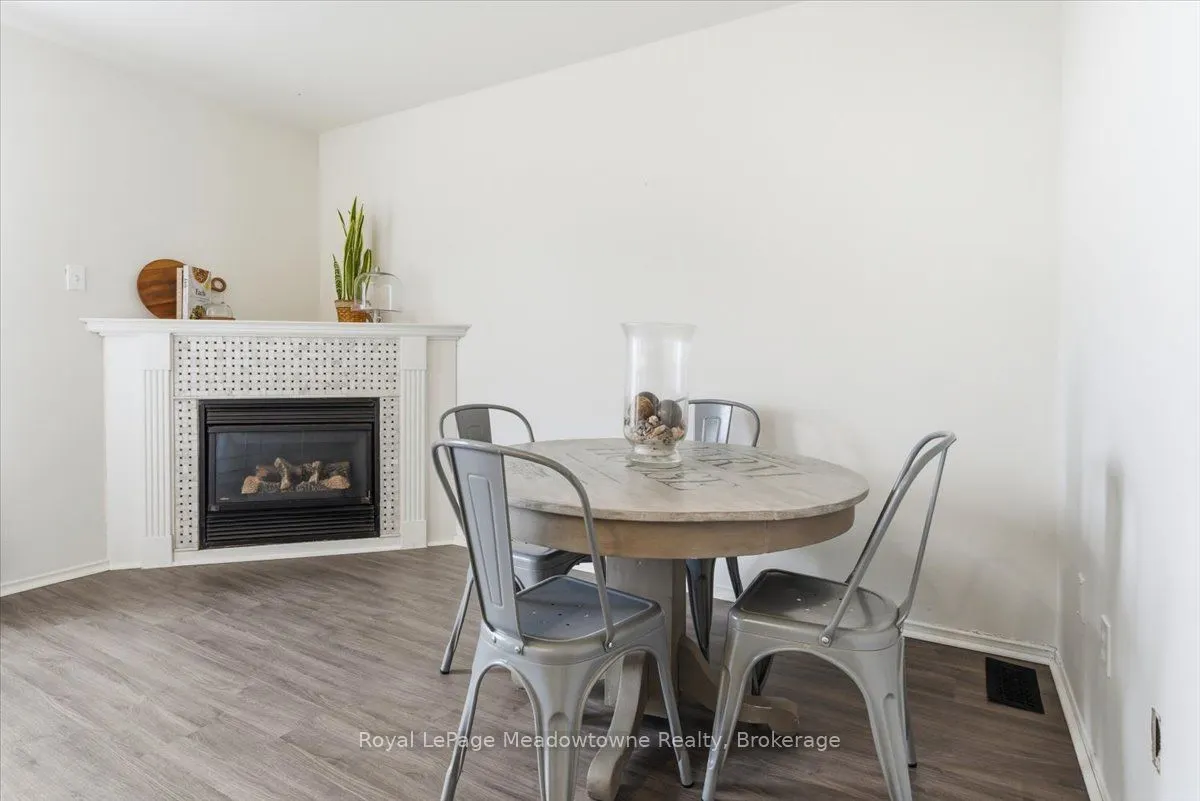 98 Roxton Road