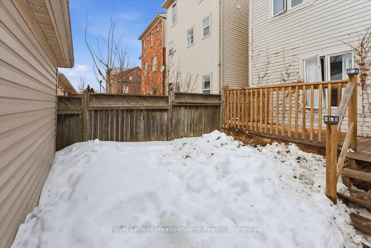 98 Roxton Road