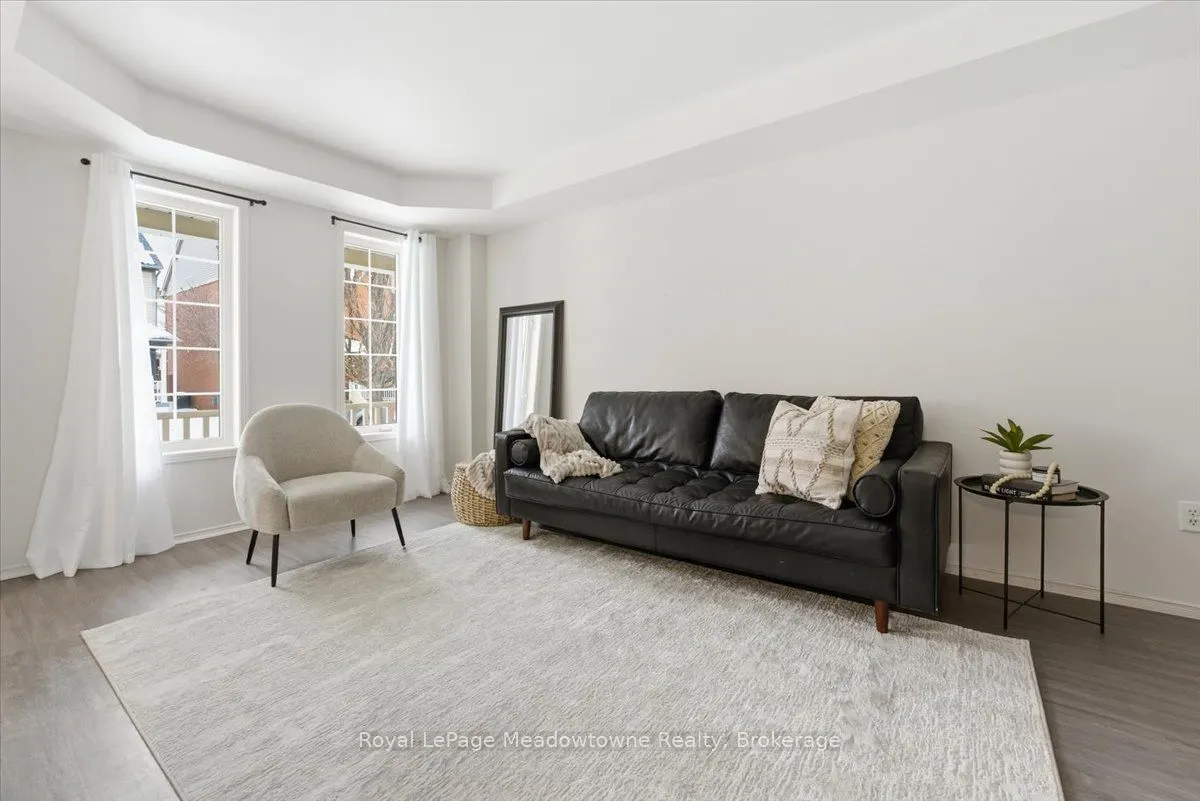 98 Roxton Road