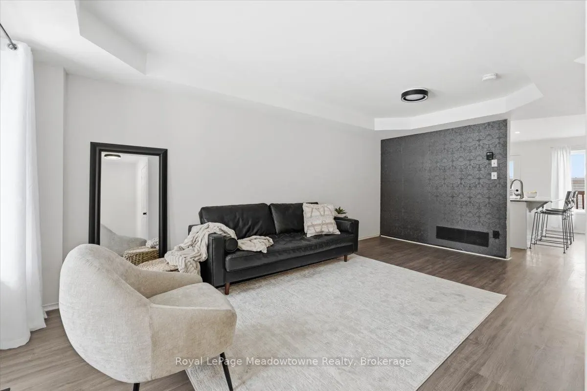 98 Roxton Road
