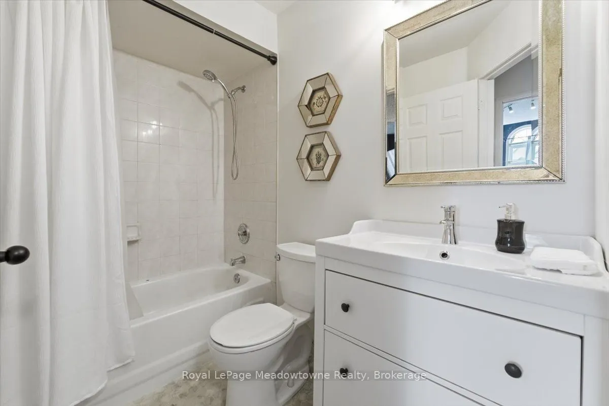 98 Roxton Road