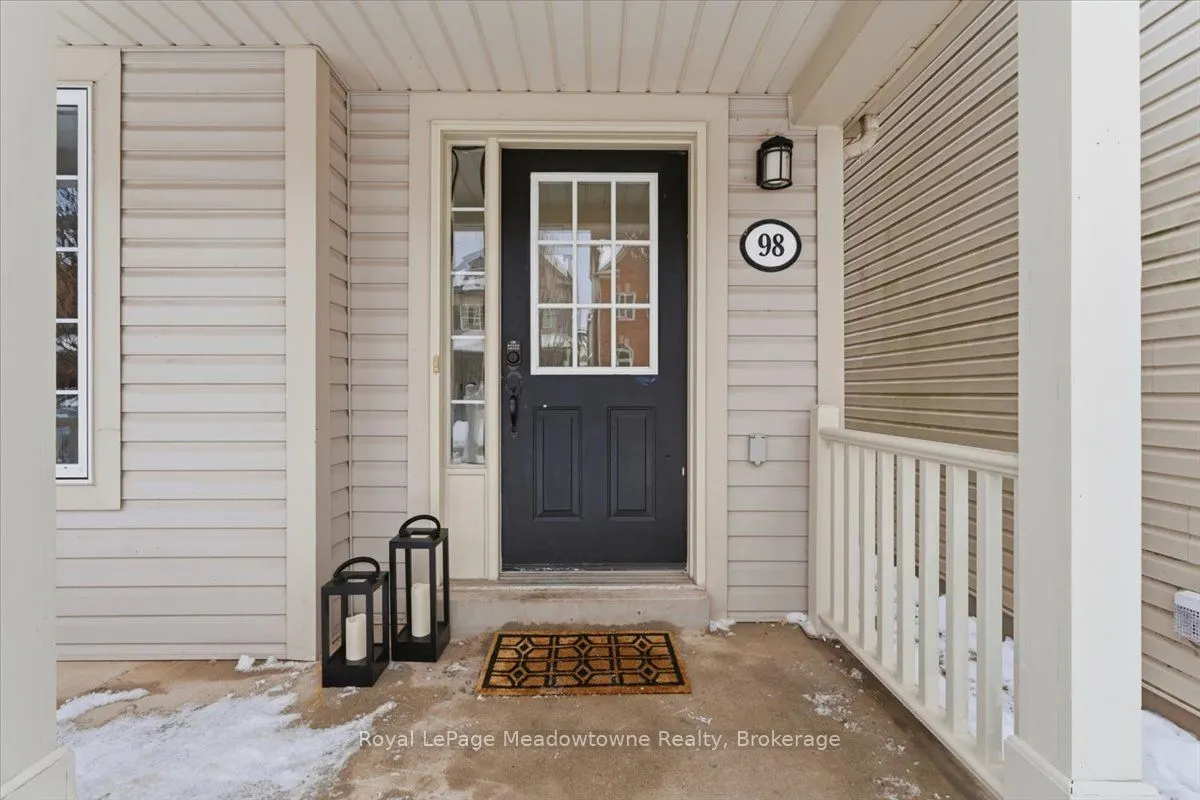 98 Roxton Road