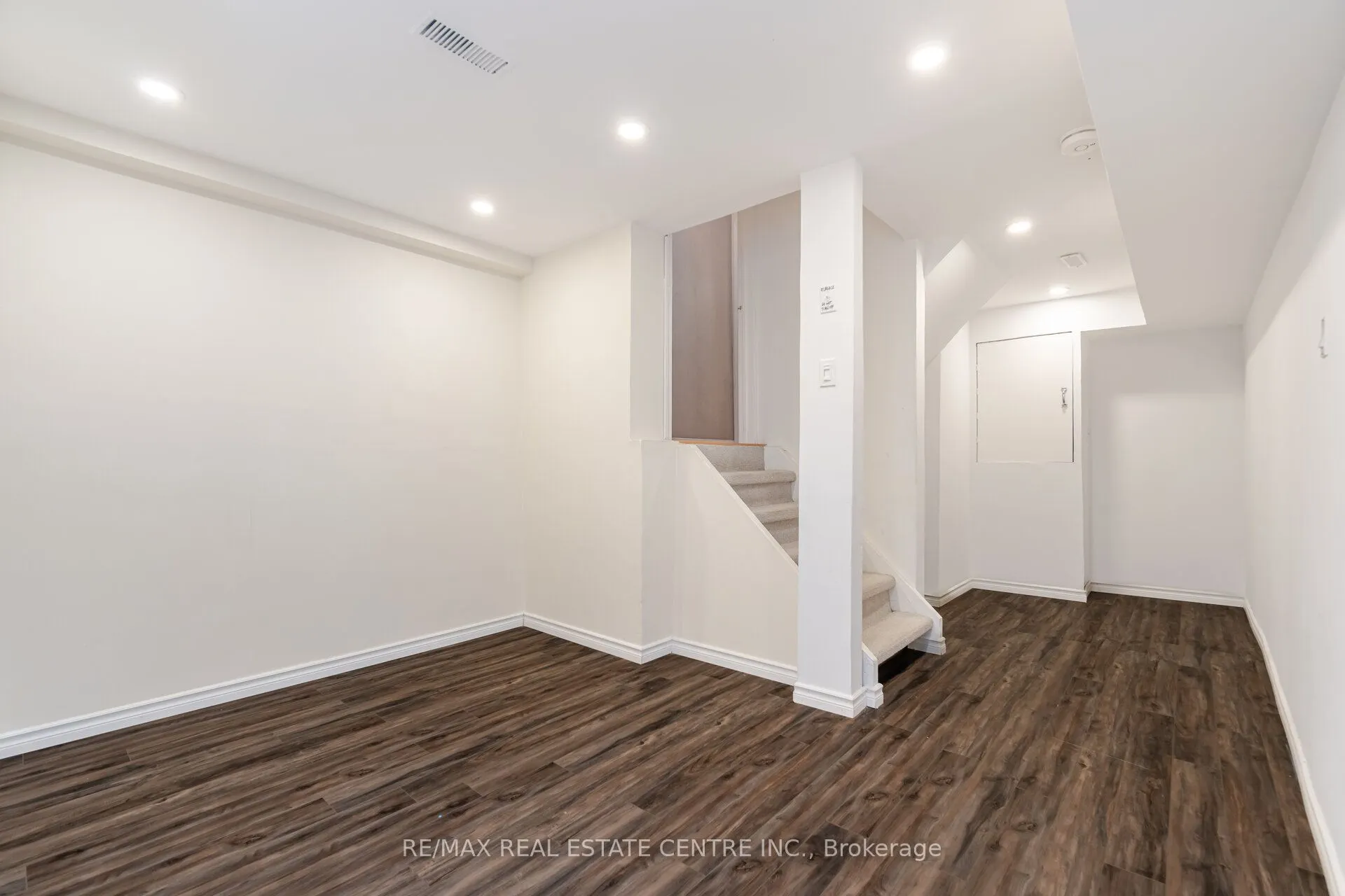 454 Collis Court