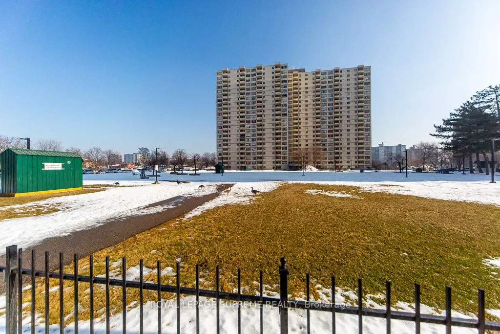 330 Dixon Road #2101