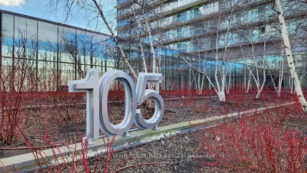 105 The Queensway #812