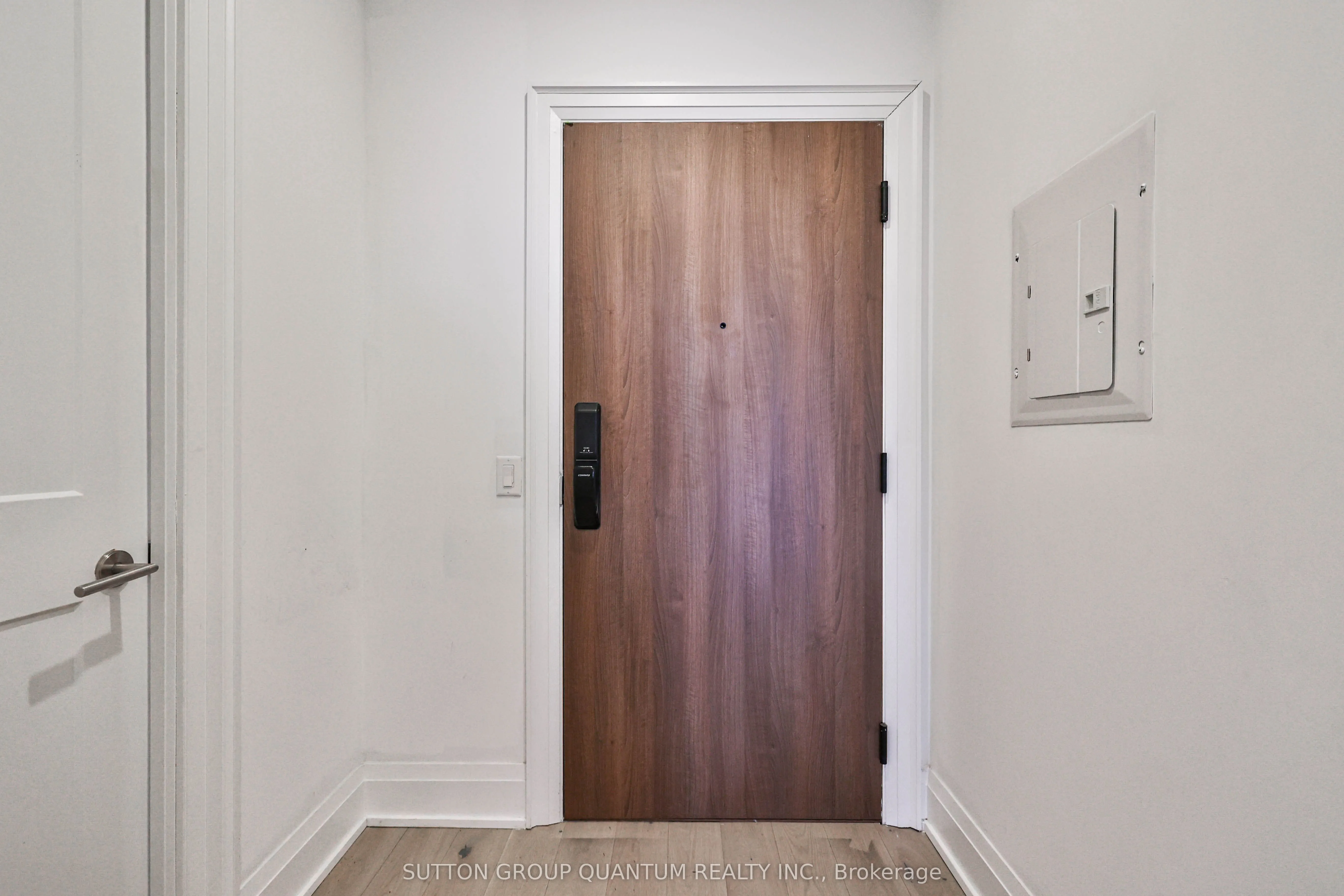 21 Park Street E #1009