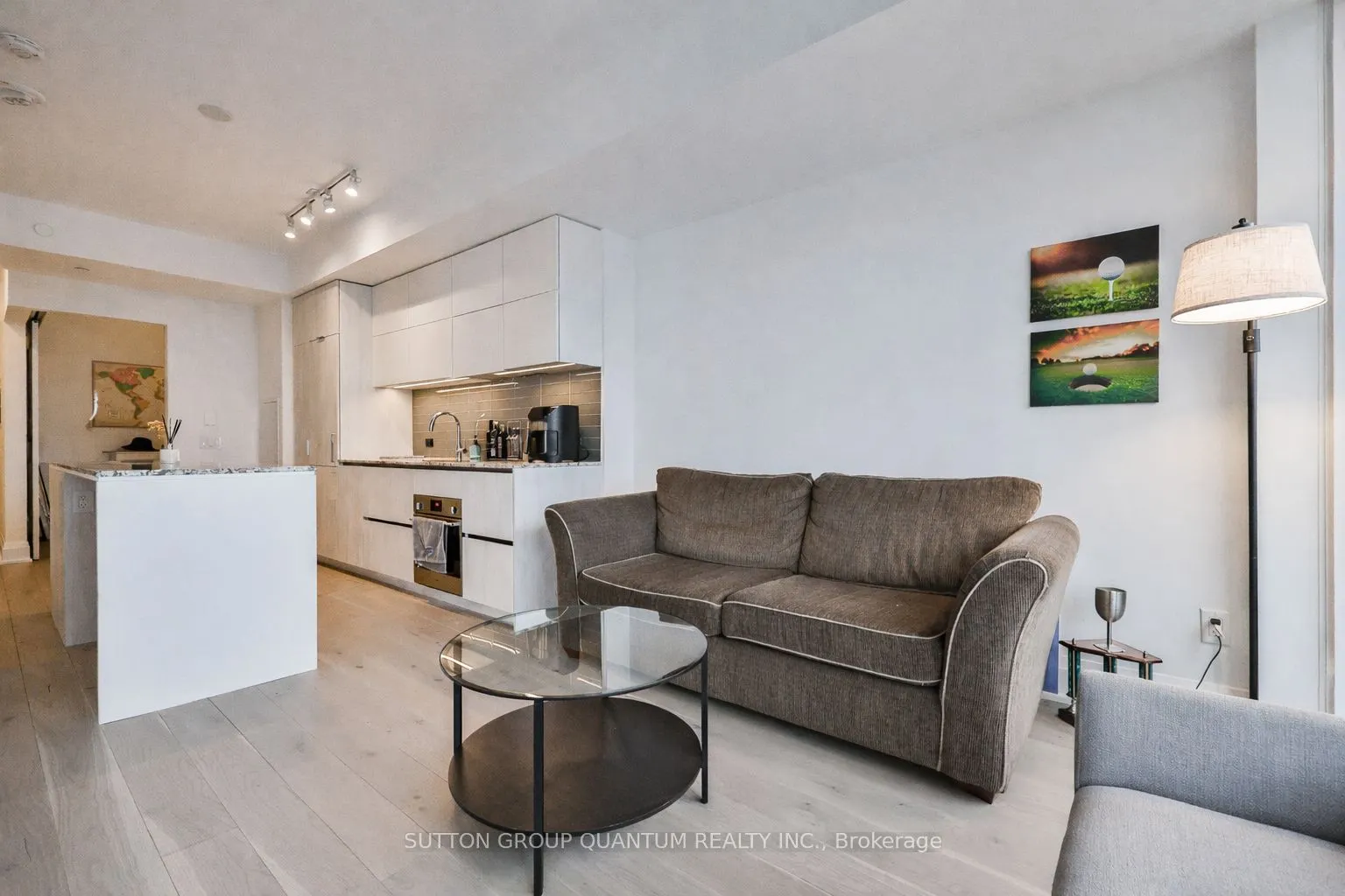 21 Park Street E #1009