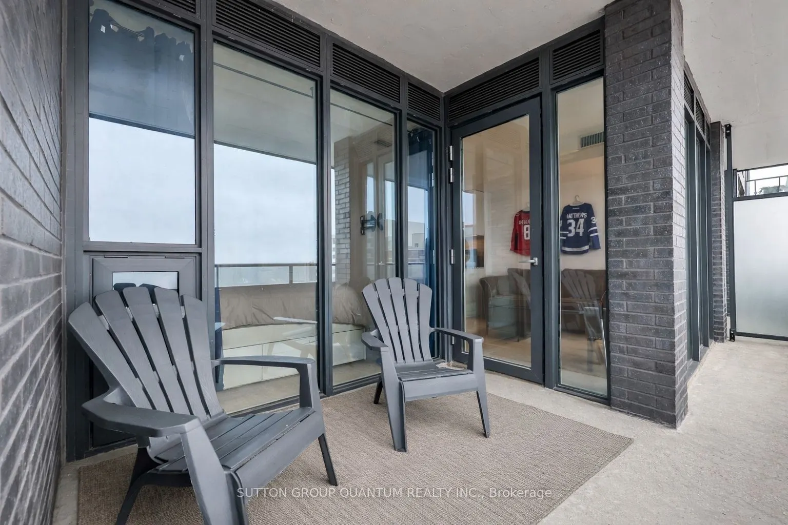 21 Park Street E #1009