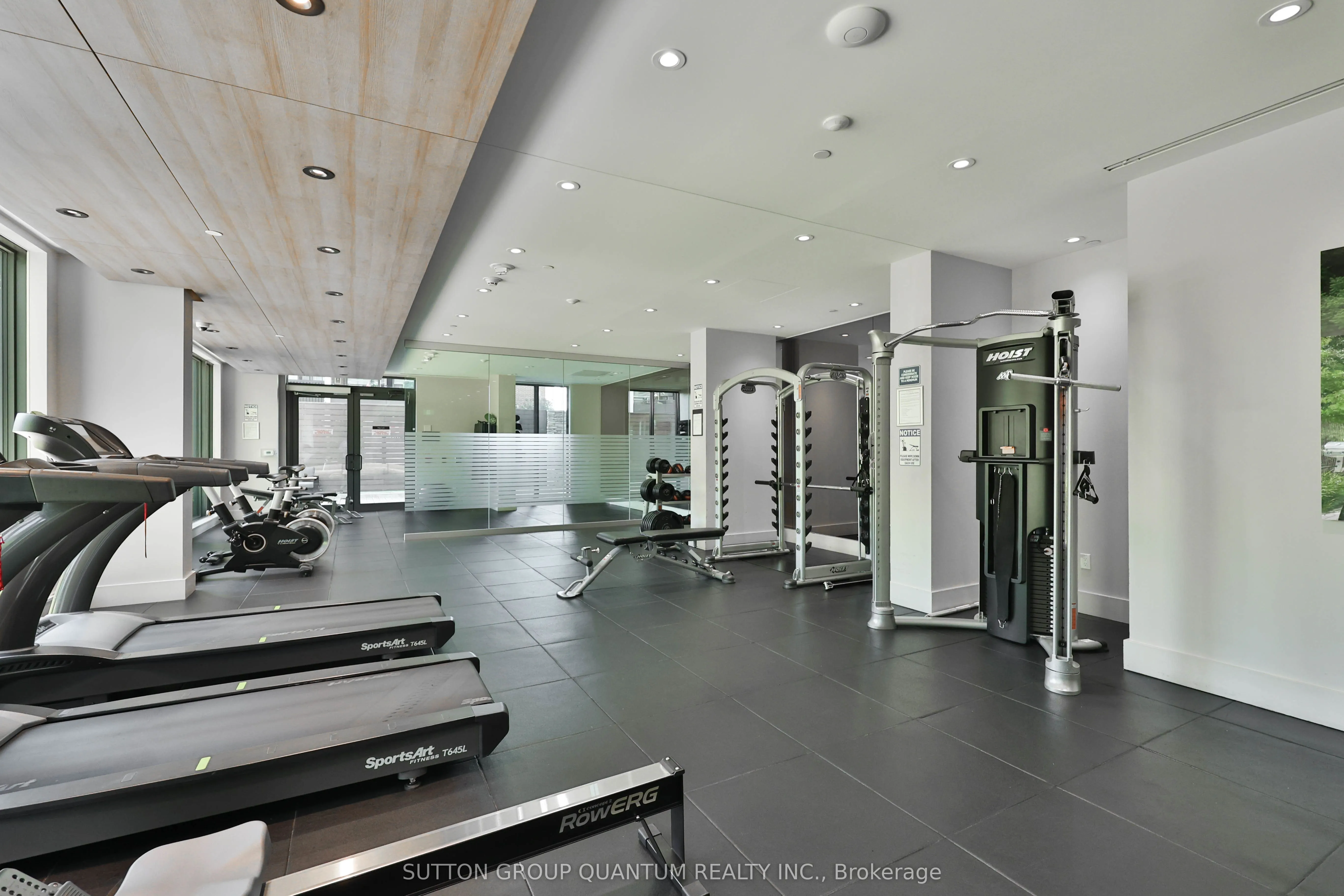 21 Park Street E #1009