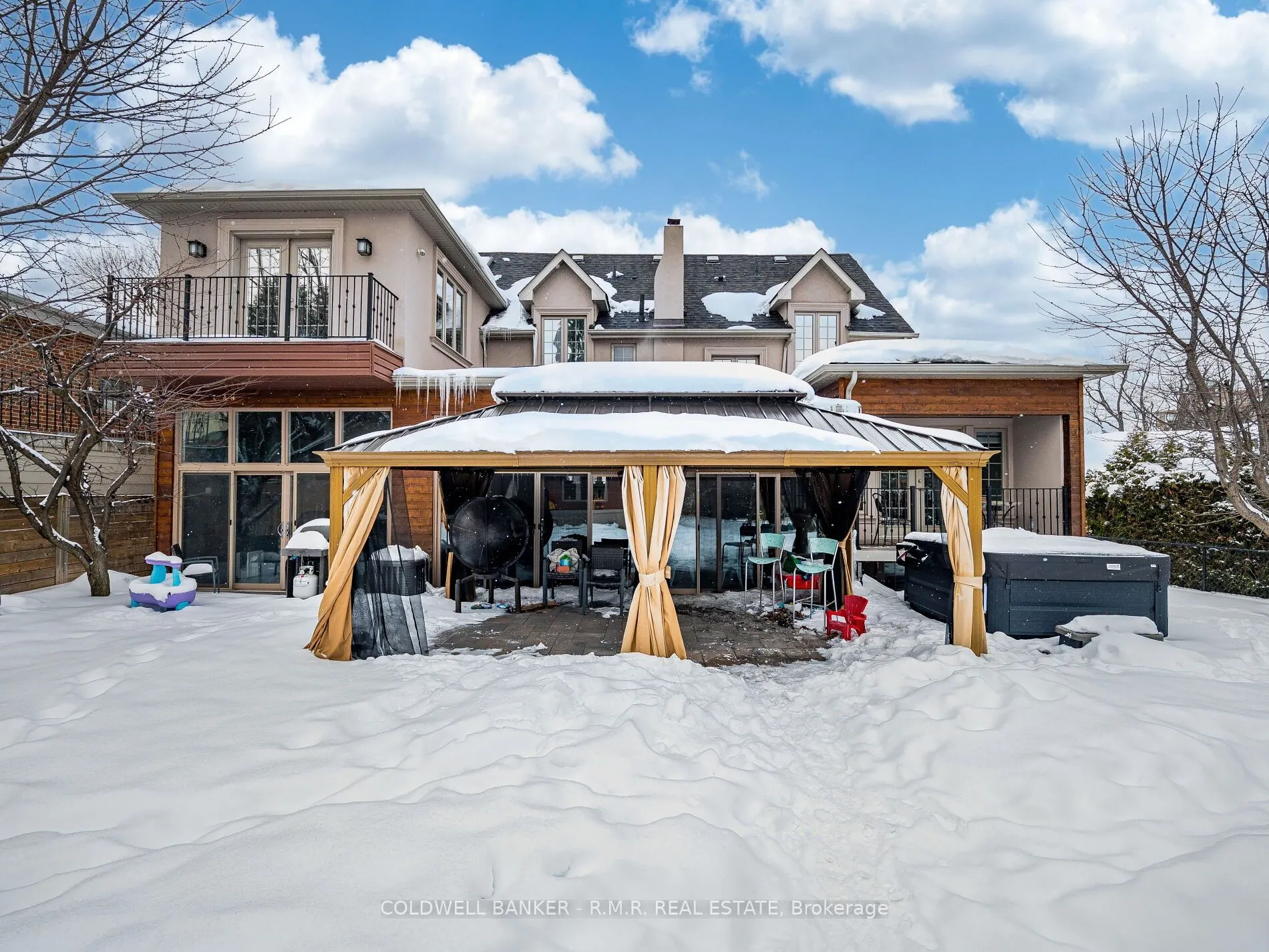 17 Lockheed Boulevard