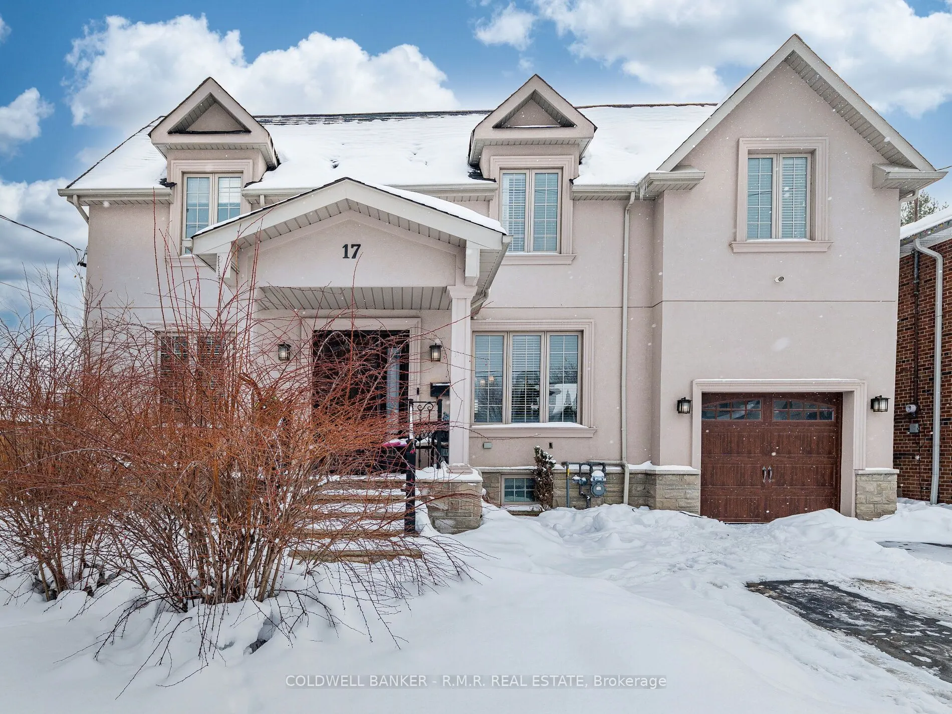 17 Lockheed Boulevard