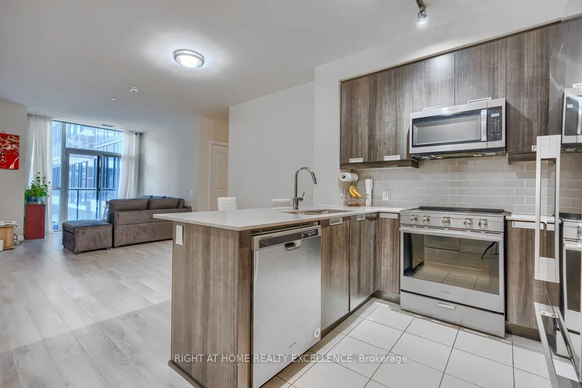 65 Watergarden Drive #201