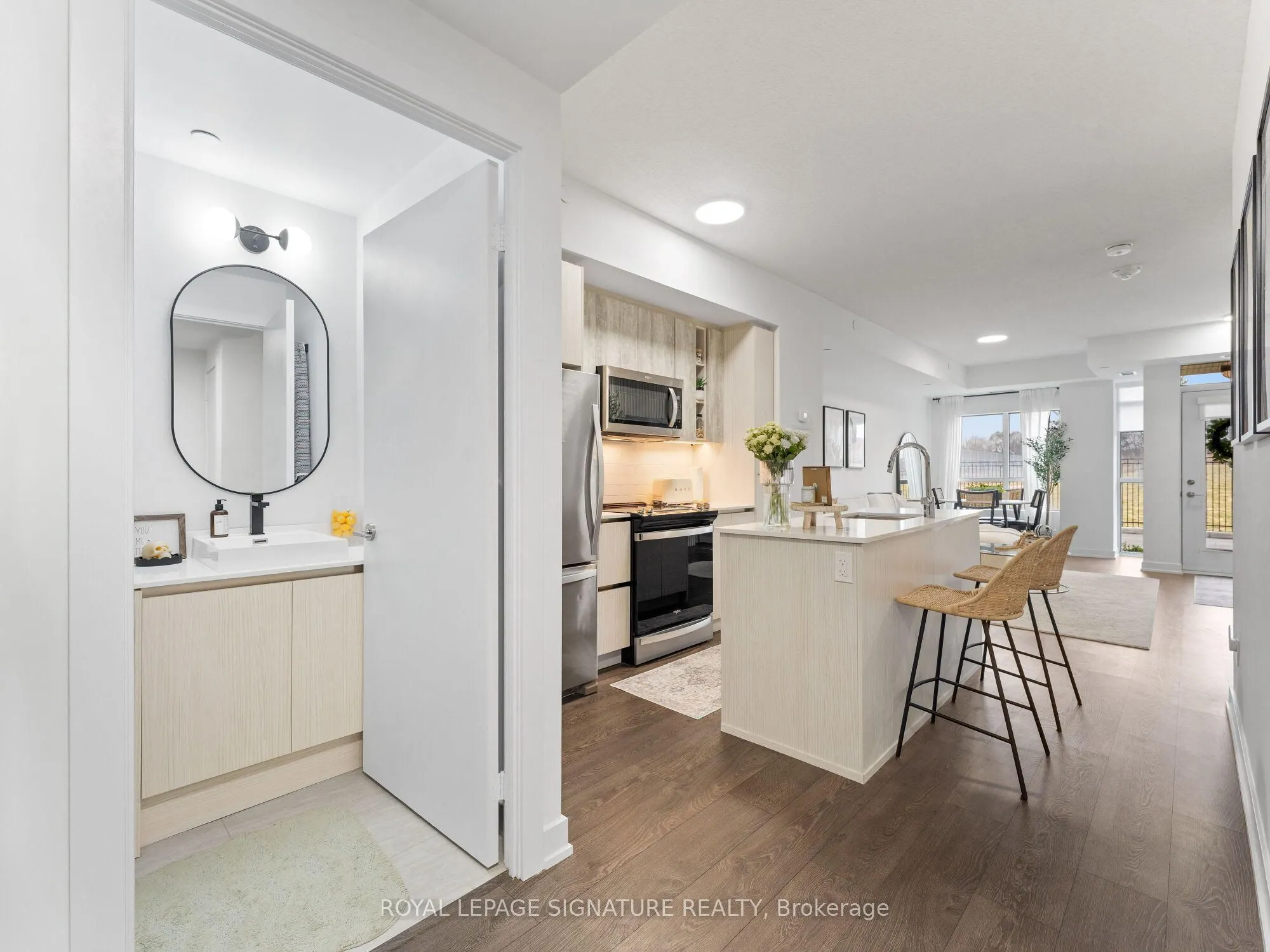 251 Manitoba Street S #132