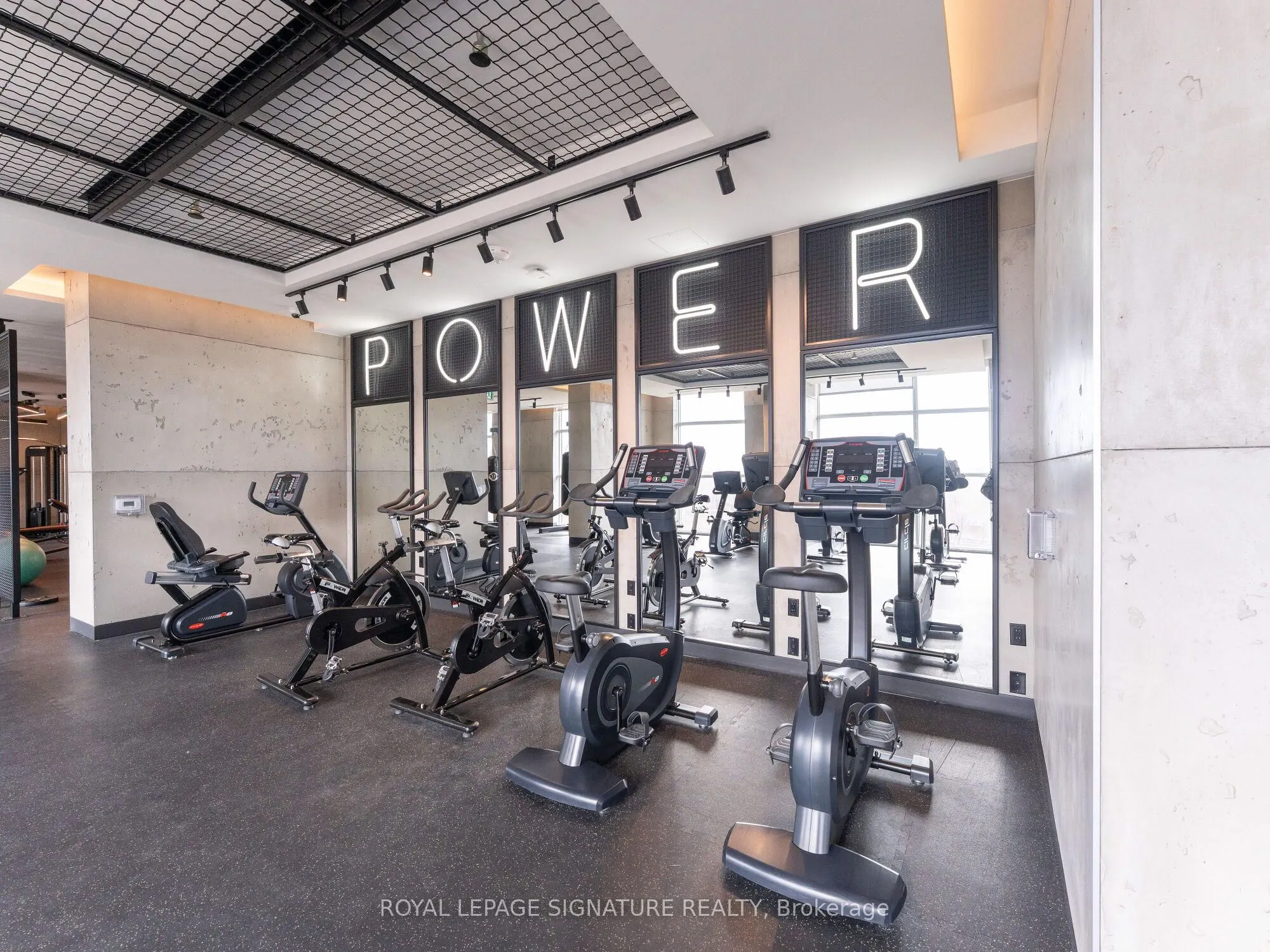 251 Manitoba Street S #132
