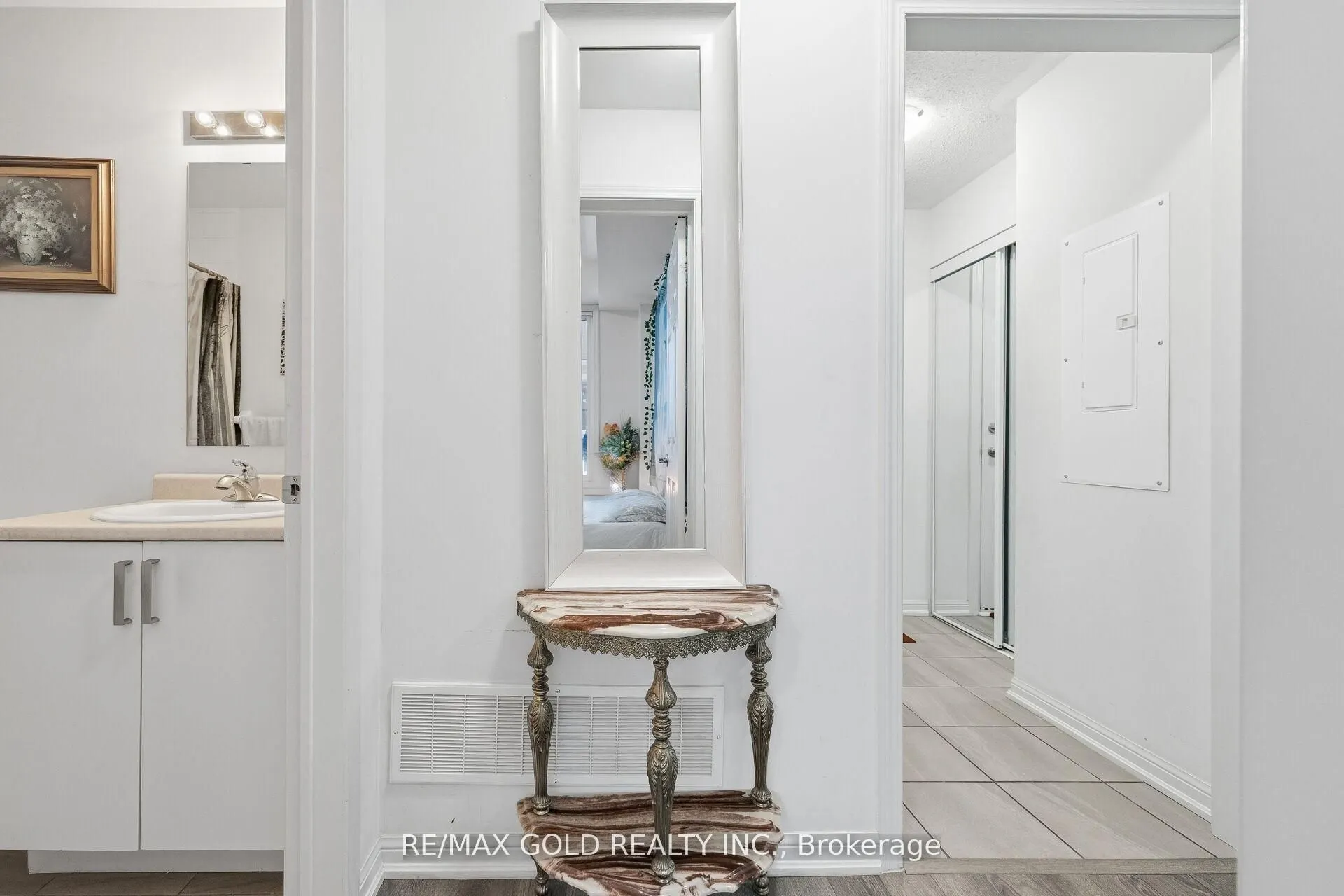 1 Beckenrose Court #144