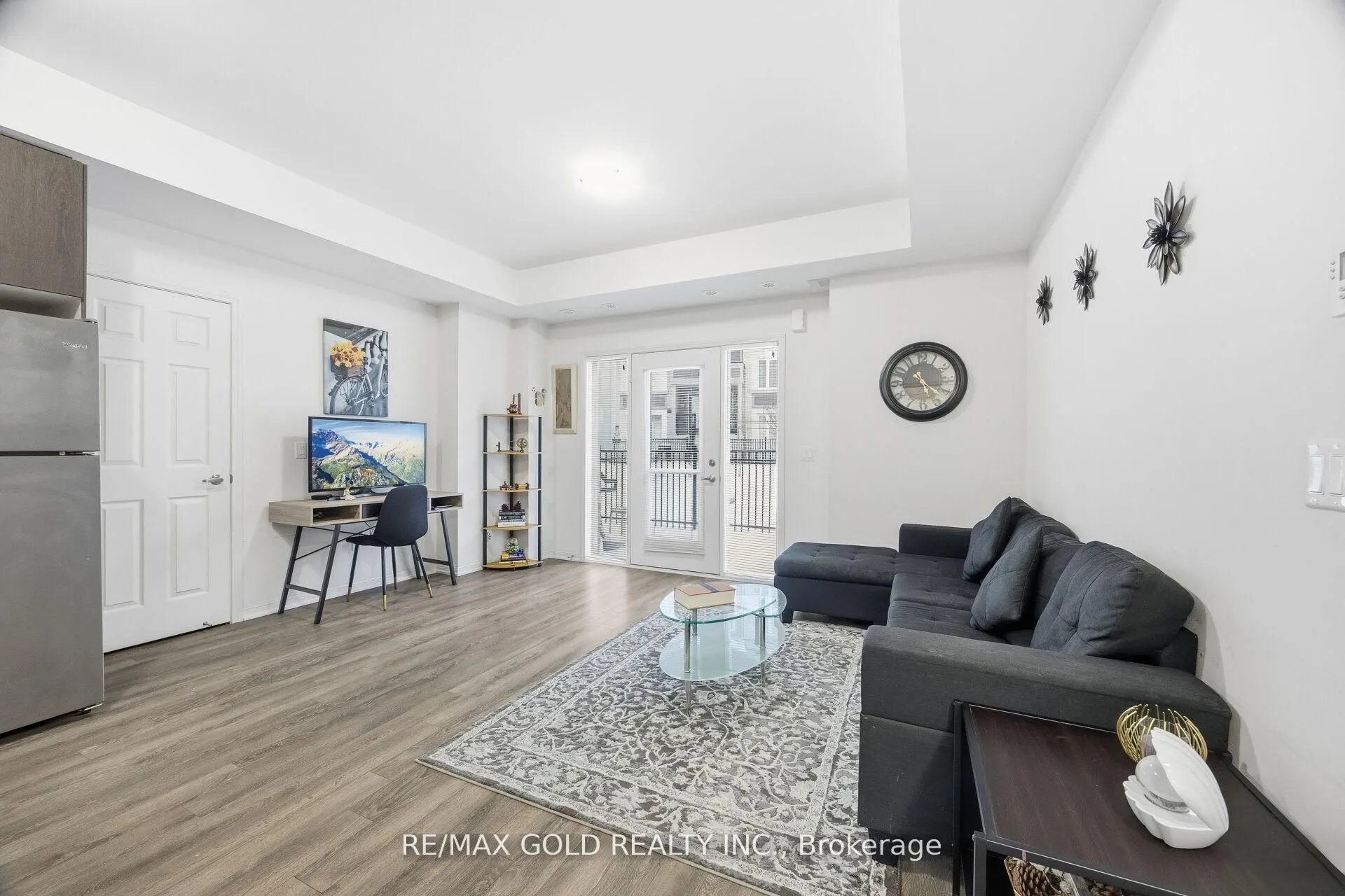 1 Beckenrose Court #144