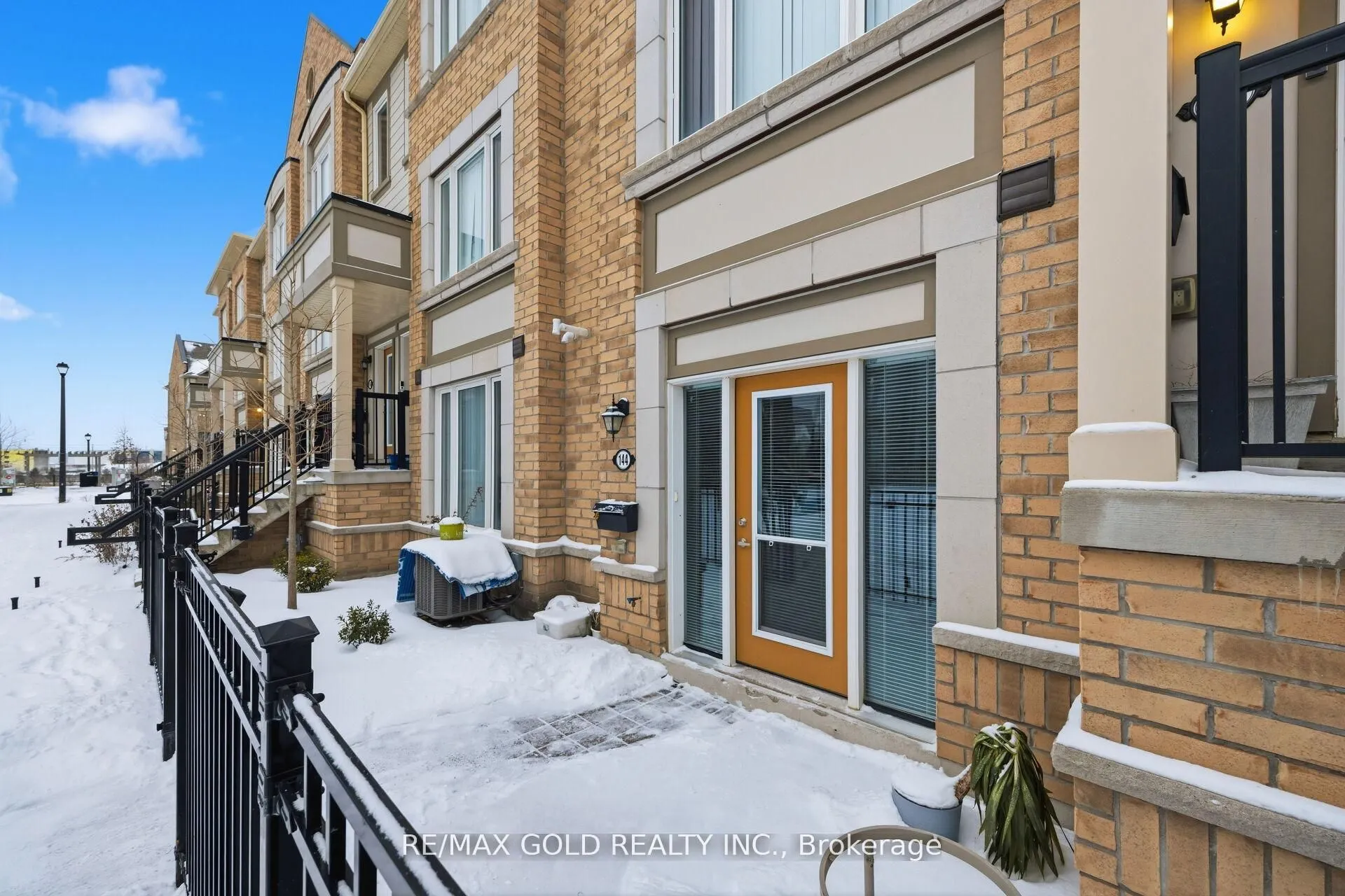 1 Beckenrose Court #144