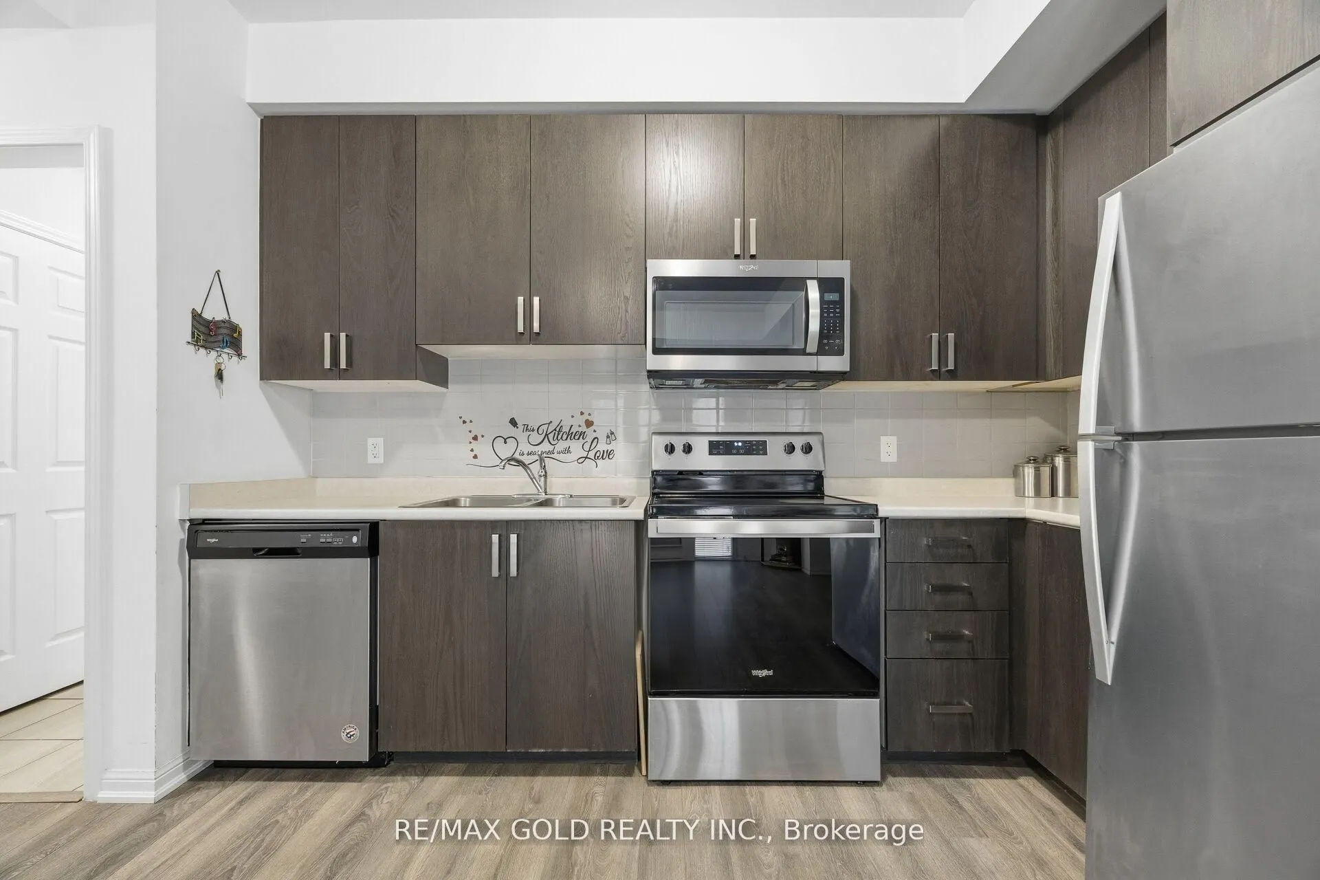 1 Beckenrose Court #144