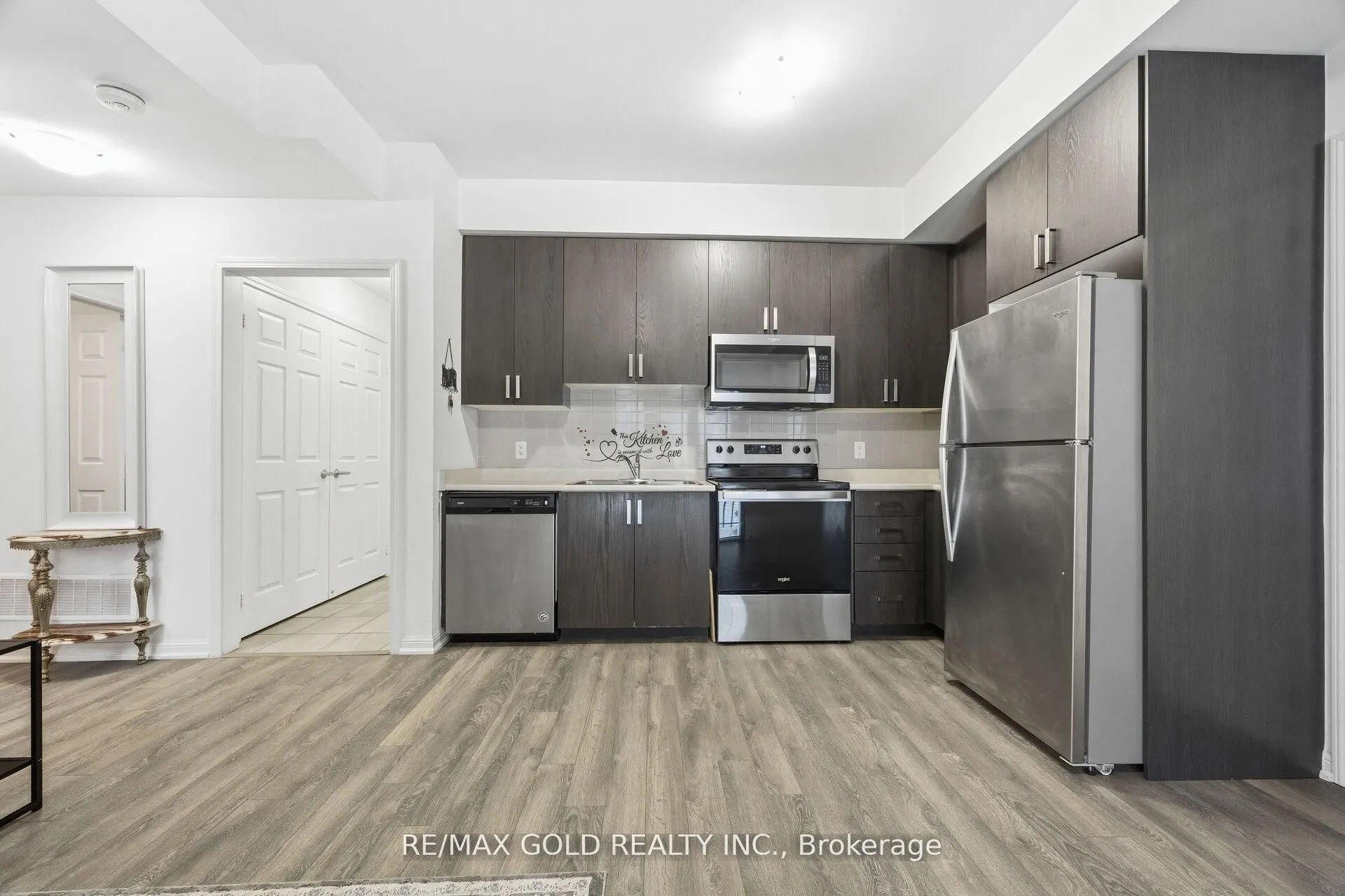 1 Beckenrose Court #144