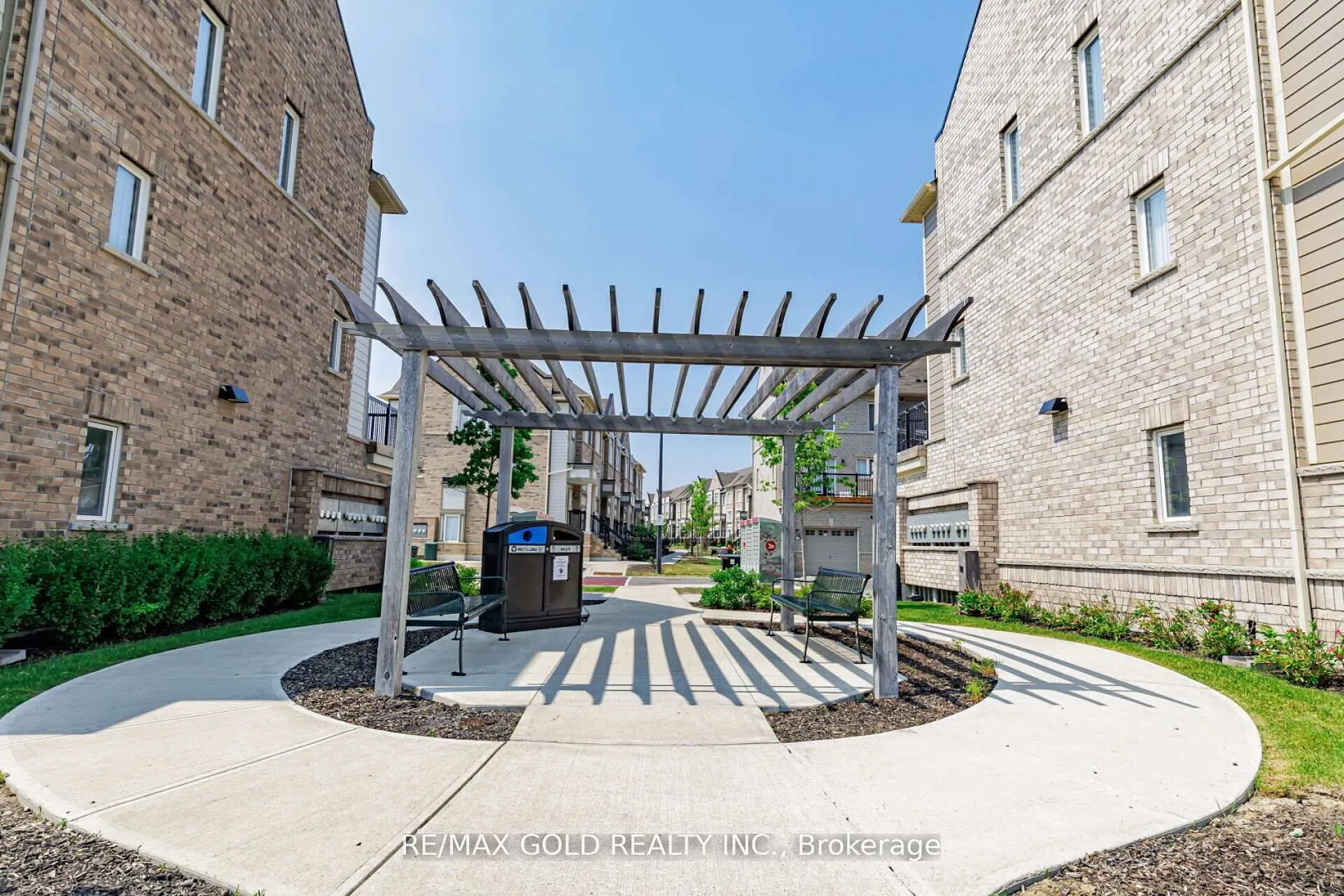 1 Beckenrose Court #144