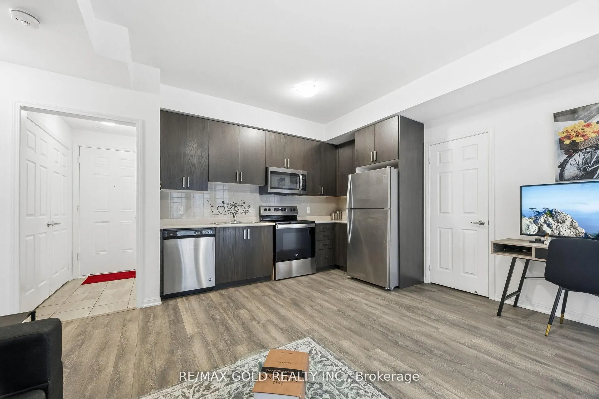 1 Beckenrose Court #144