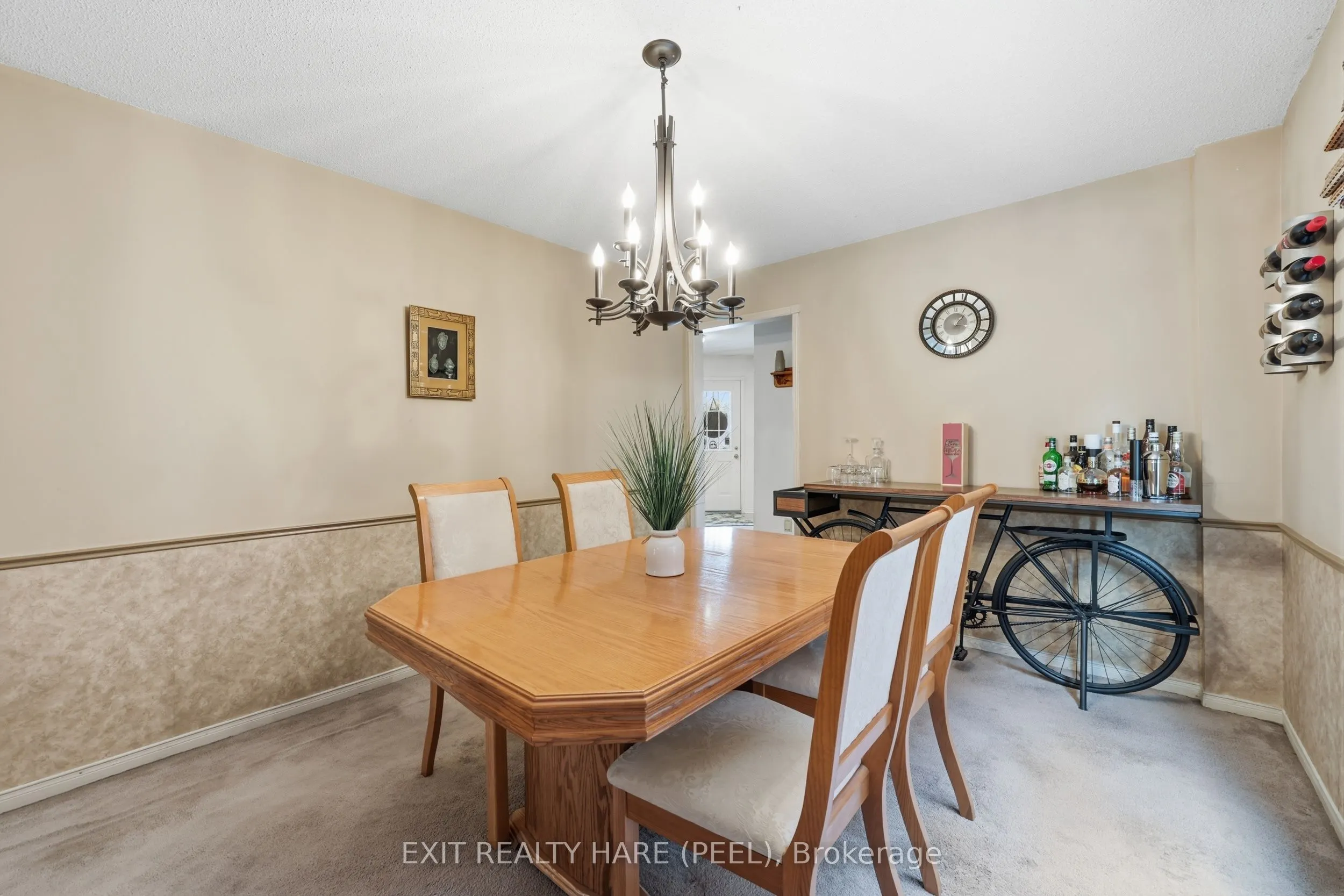 77 Lord Simcoe Drive