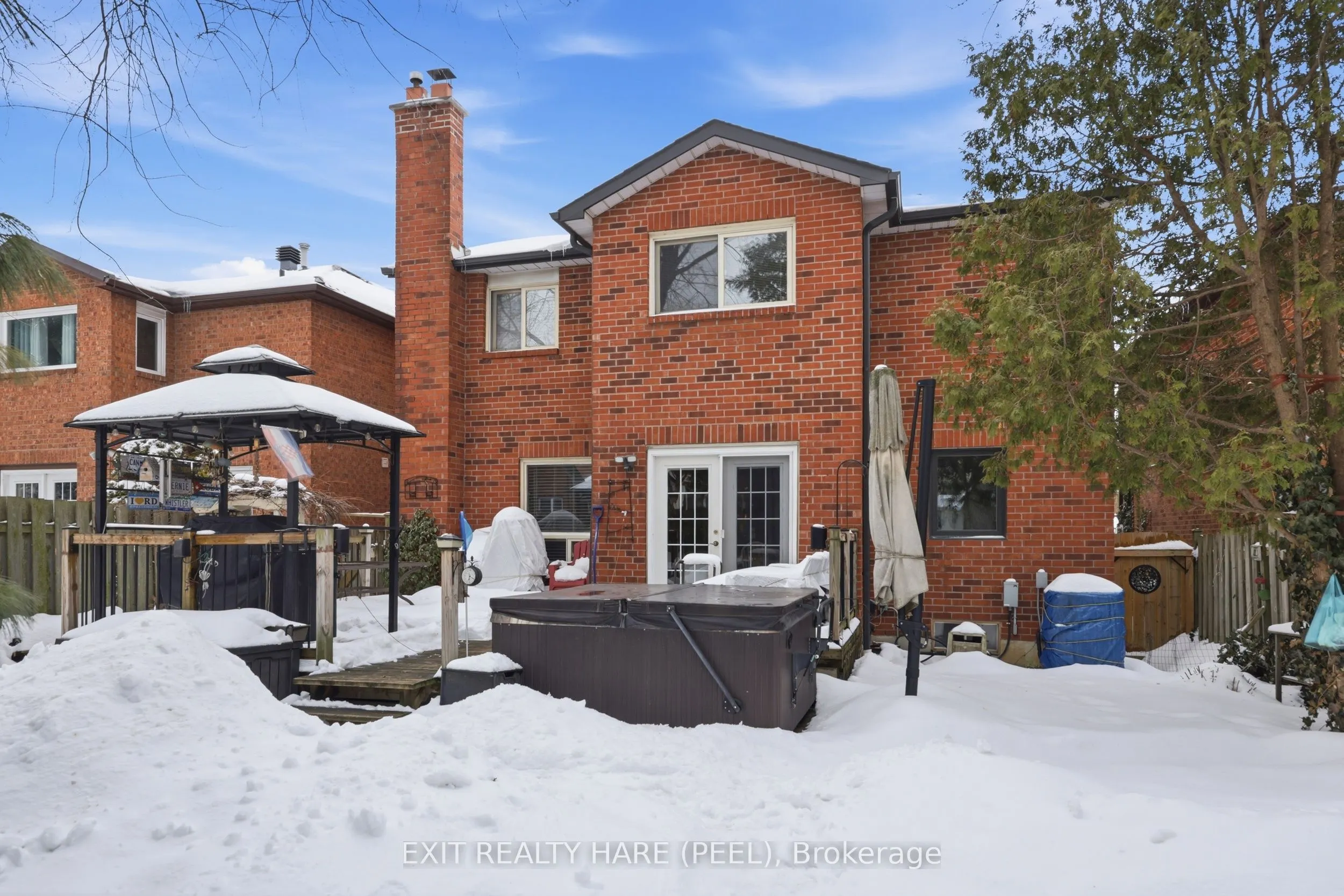77 Lord Simcoe Drive