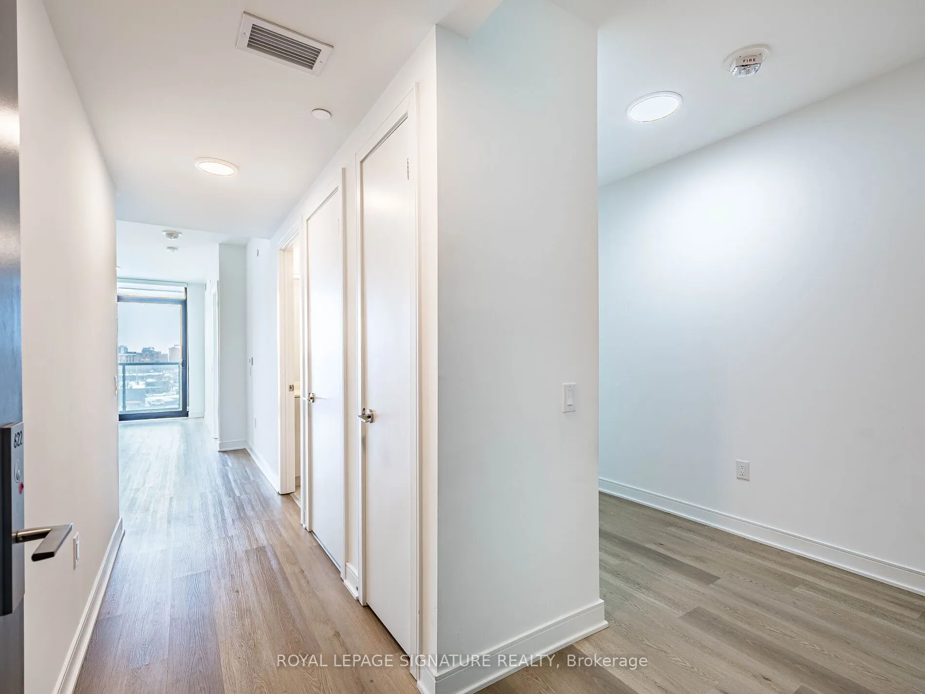 86 Dundas Street E #622