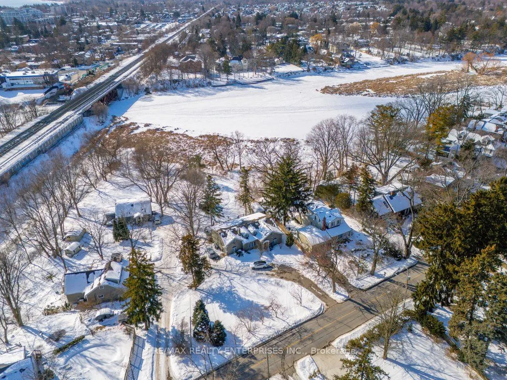 1168 Stavebank Road