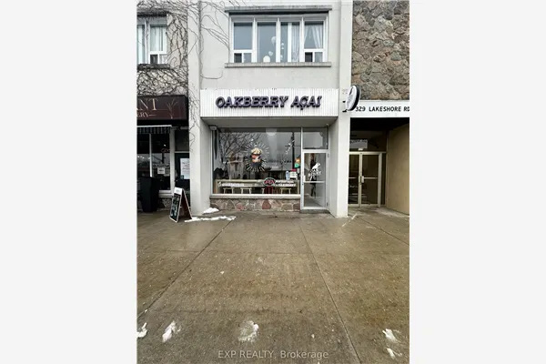 327 Lakeshore Road E