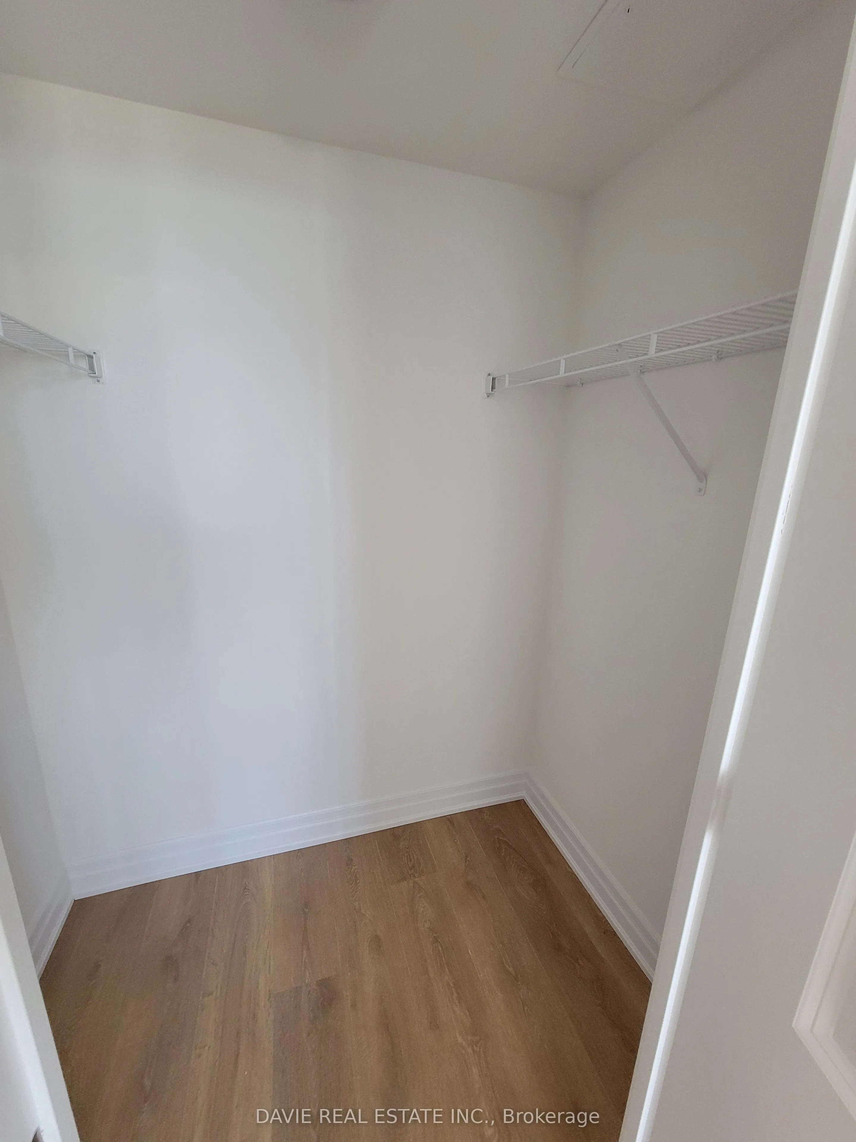 30 Elm Drive W #3502