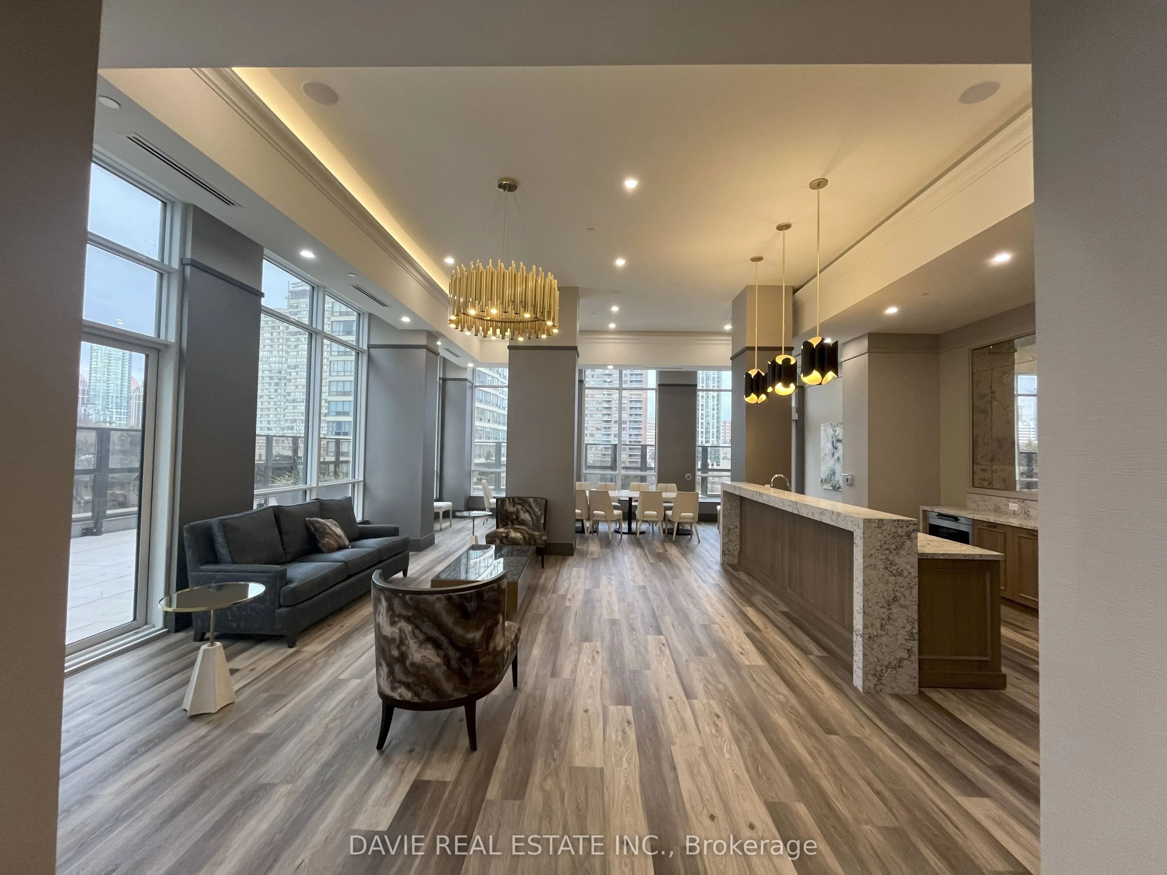 30 Elm Drive W #3502