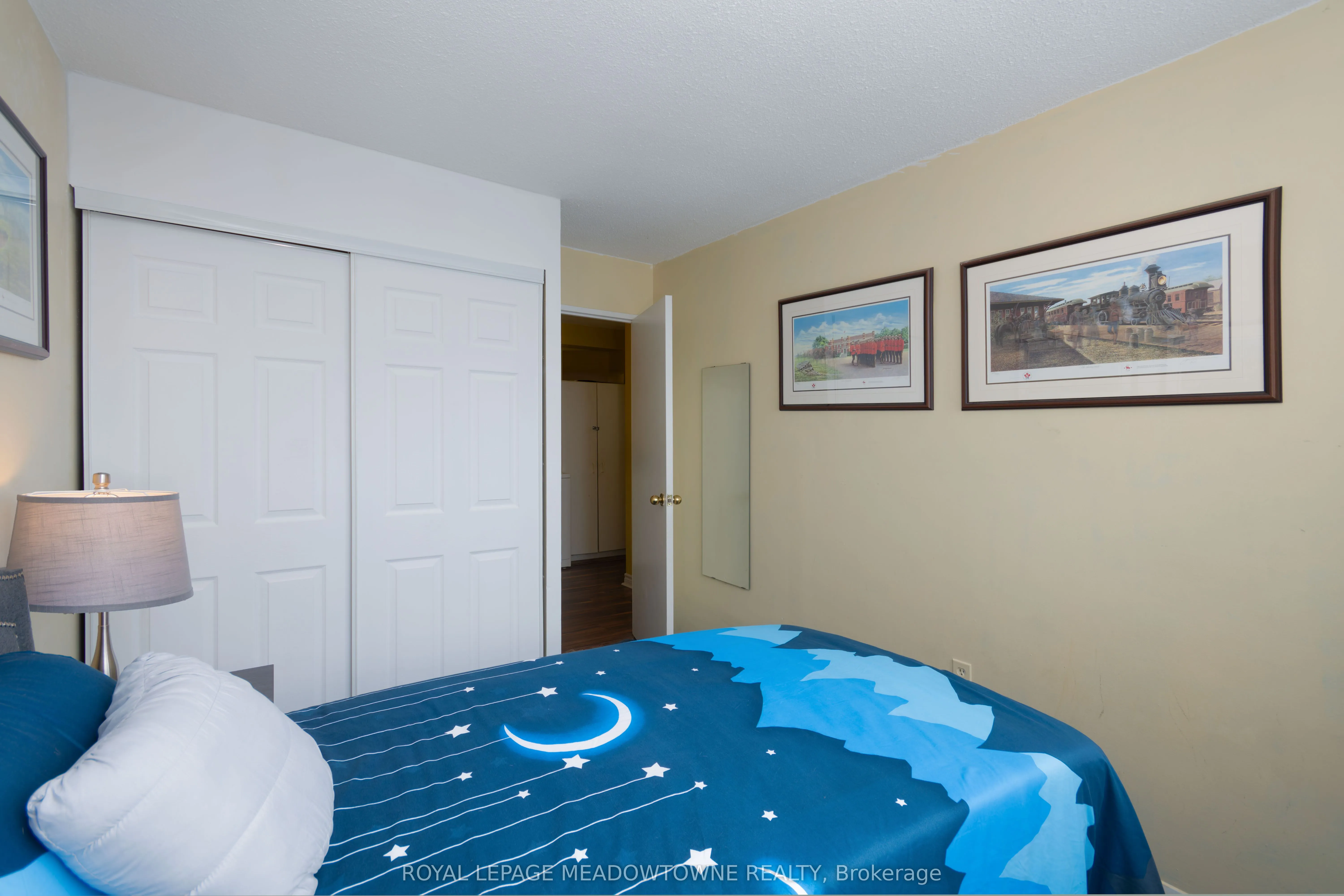 2301 Derry Road W ##806