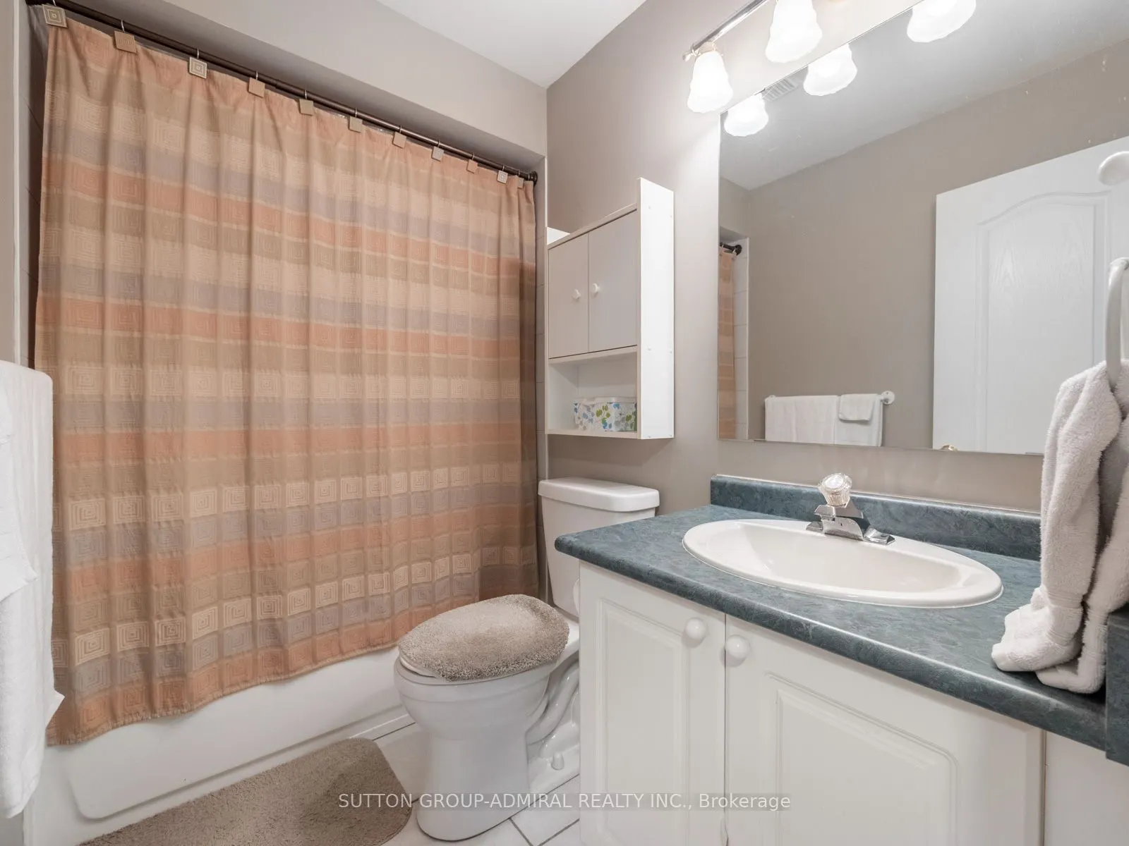 82 Belmont Boulevard