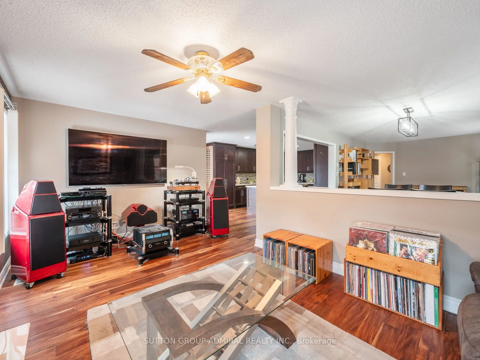 82 Belmont Boulevard