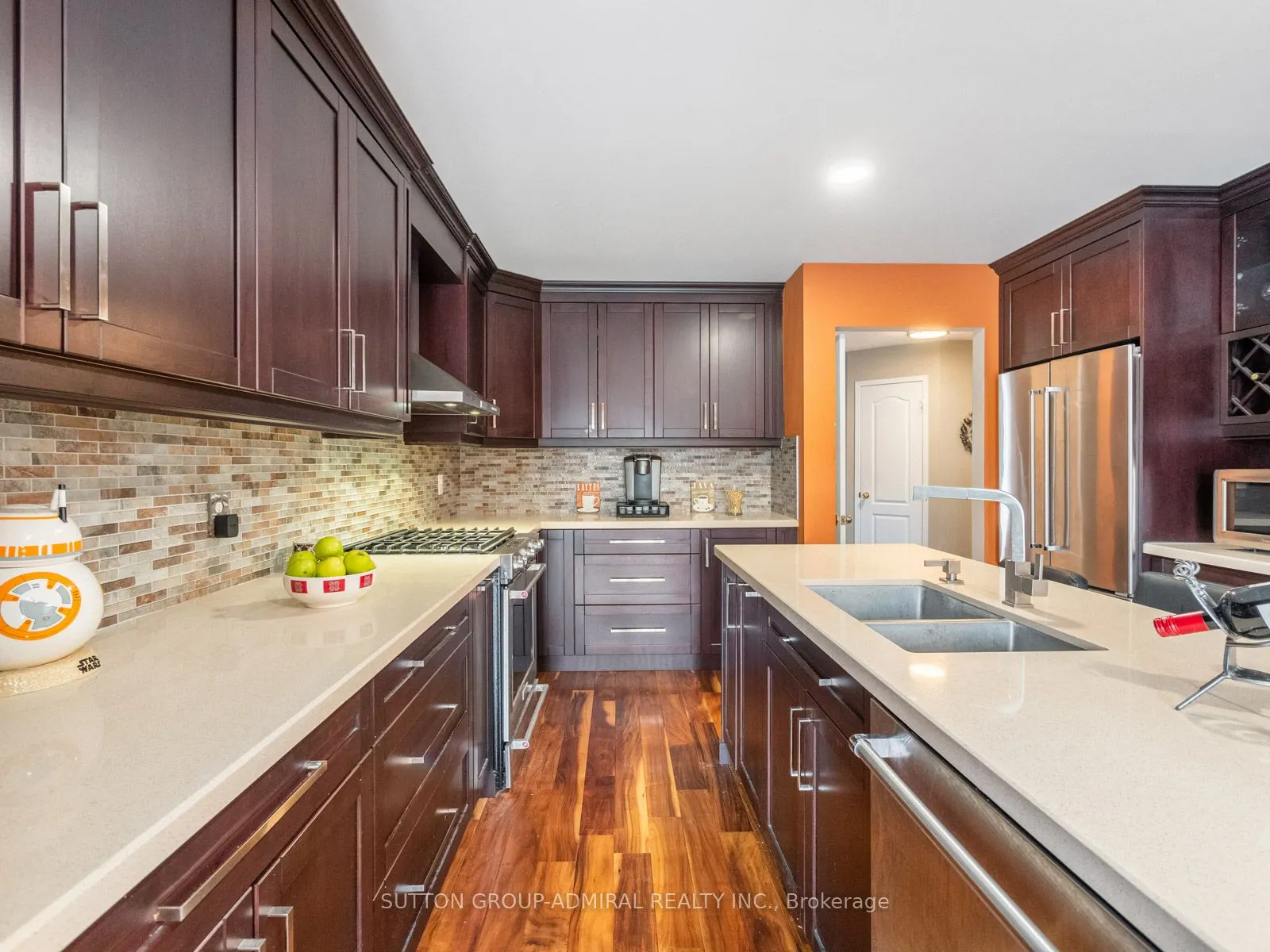 82 Belmont Boulevard