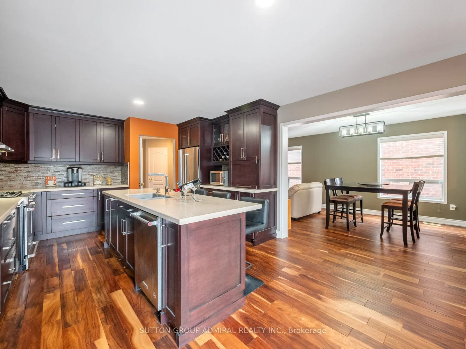 82 Belmont Boulevard