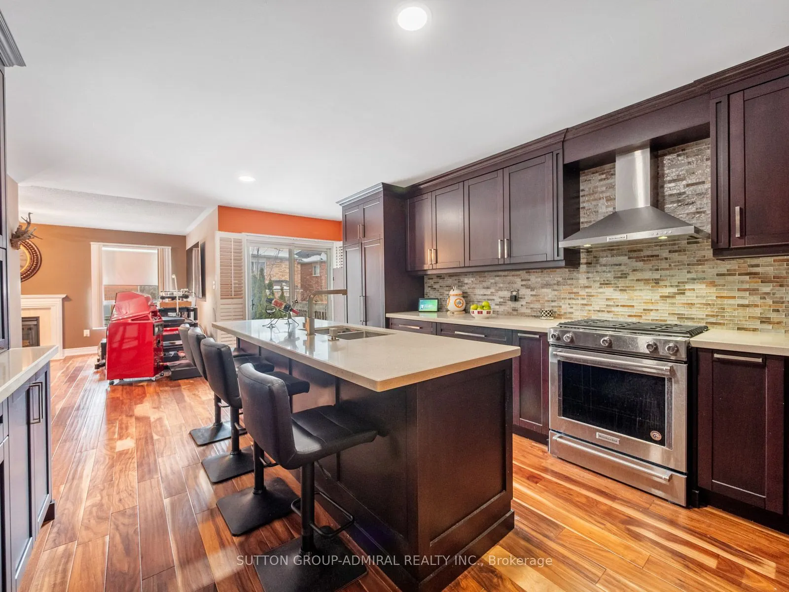 82 Belmont Boulevard