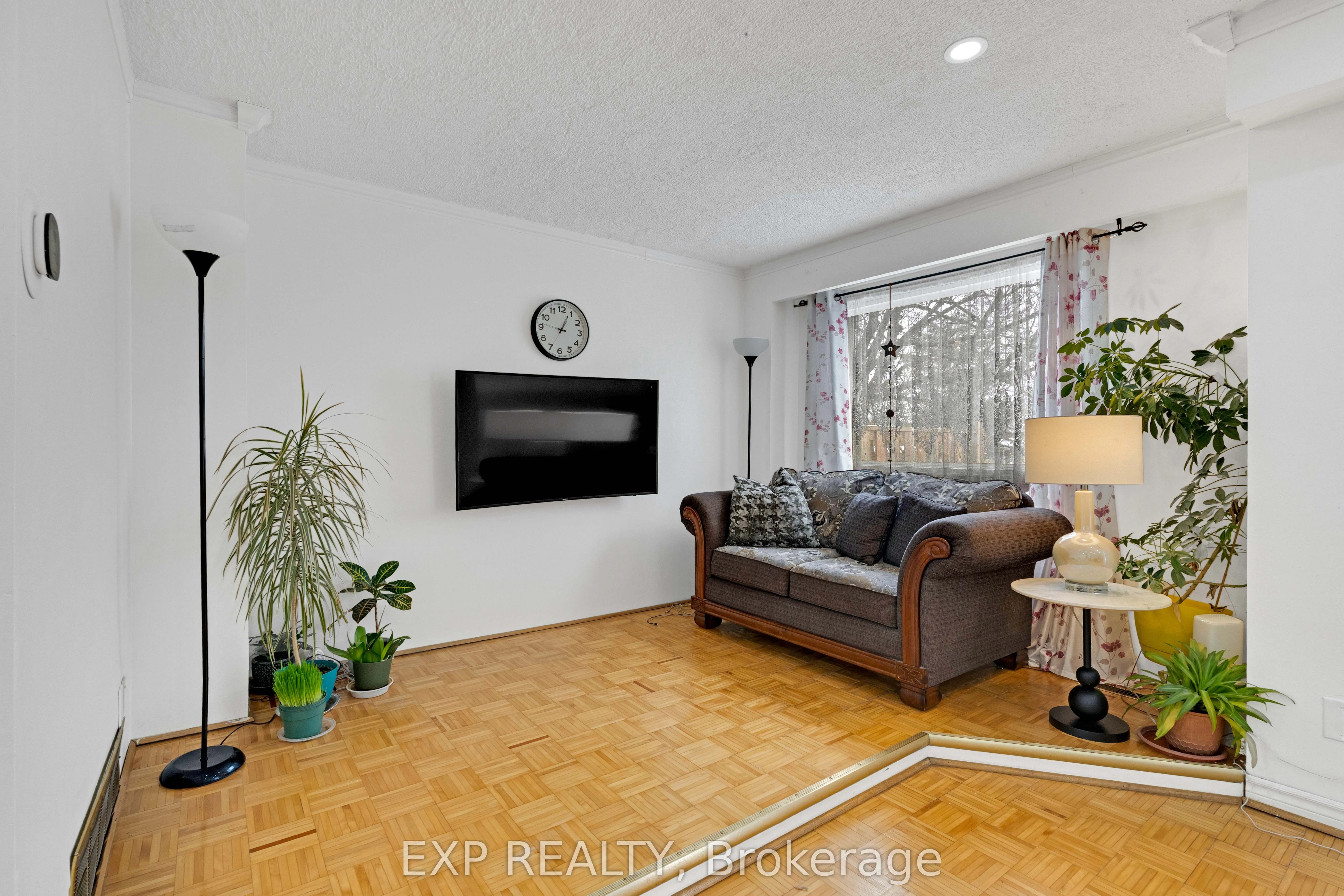 1180 Mississauga Valley Boulevard #4