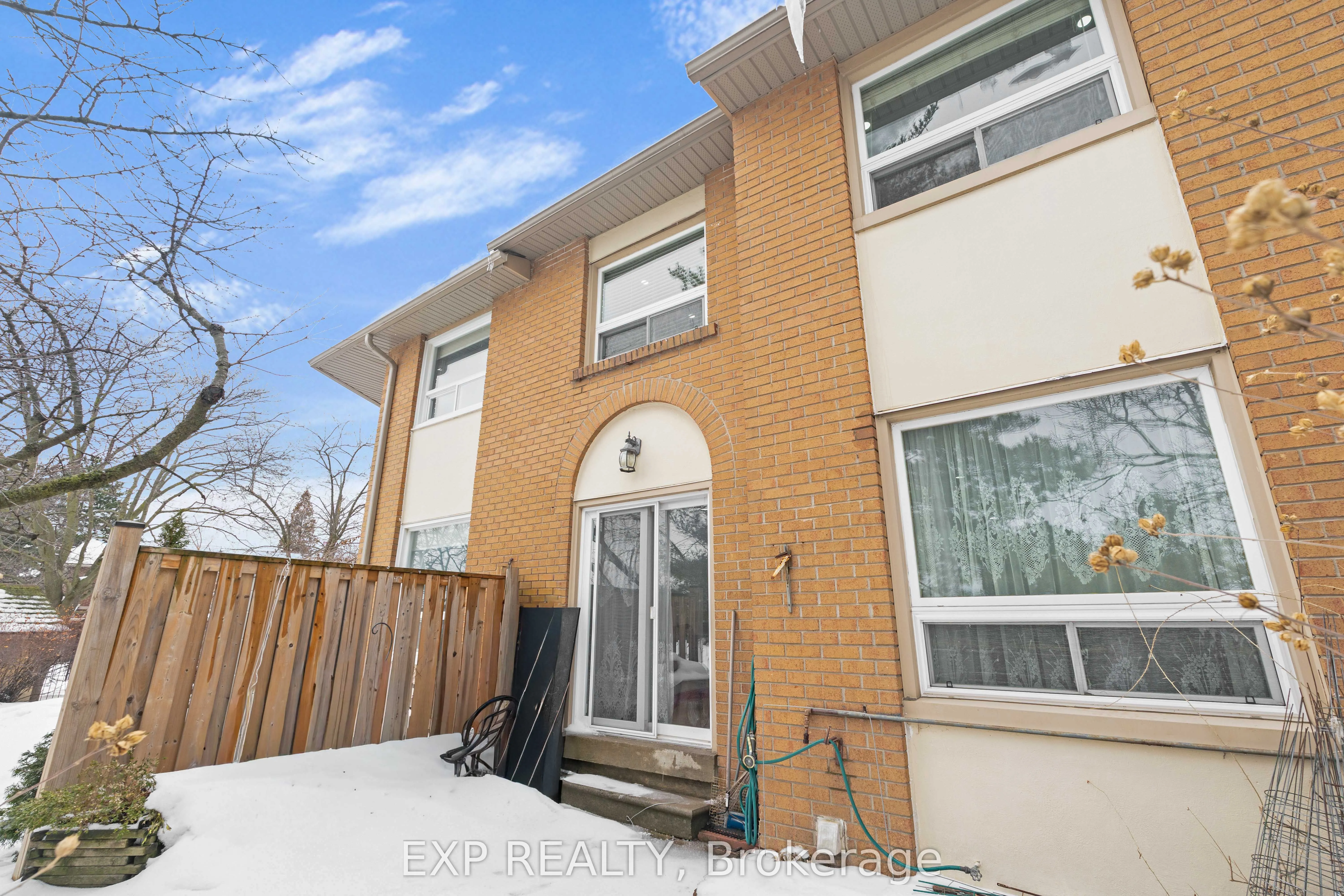 1180 Mississauga Valley Boulevard #4
