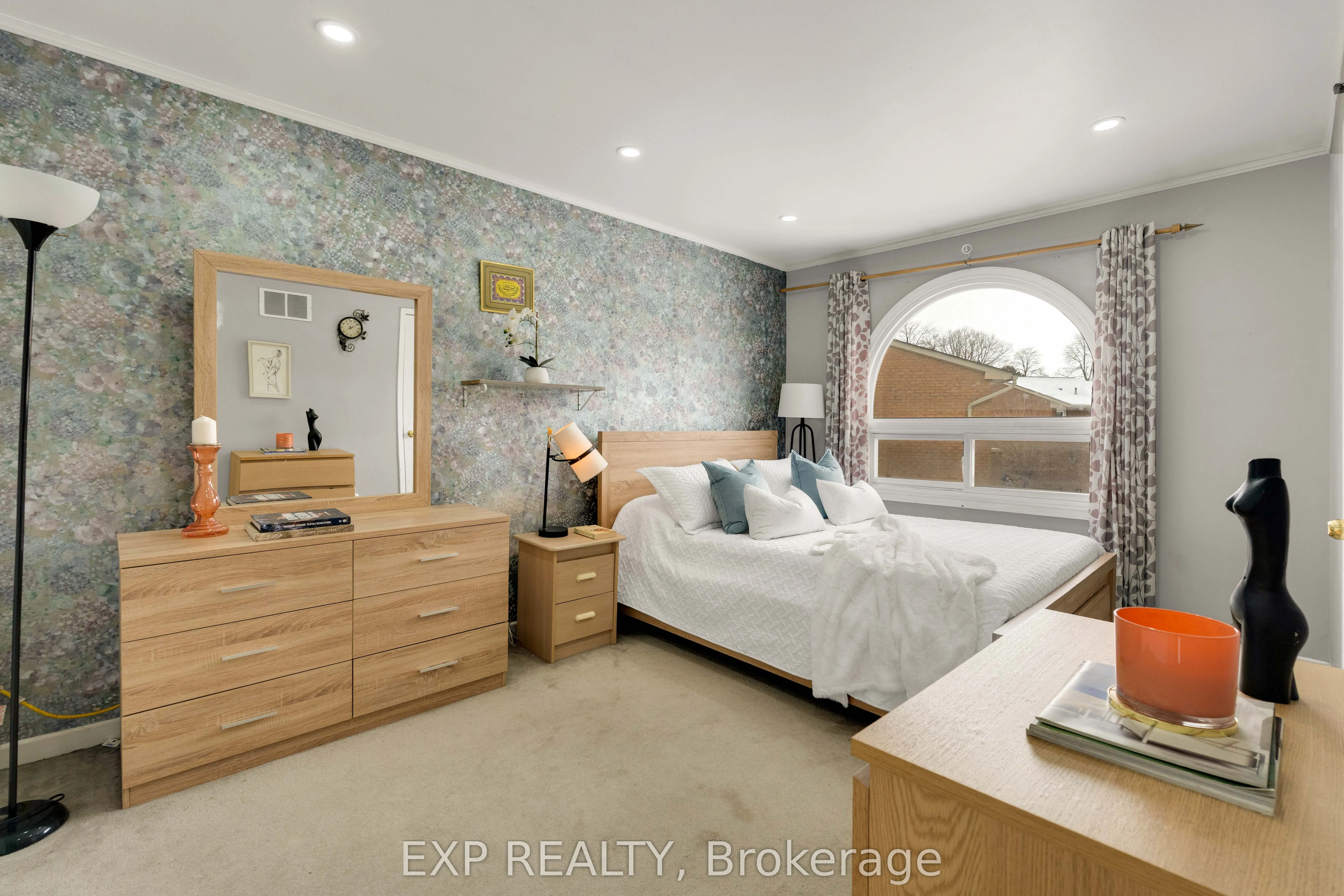 1180 Mississauga Valley Boulevard #4