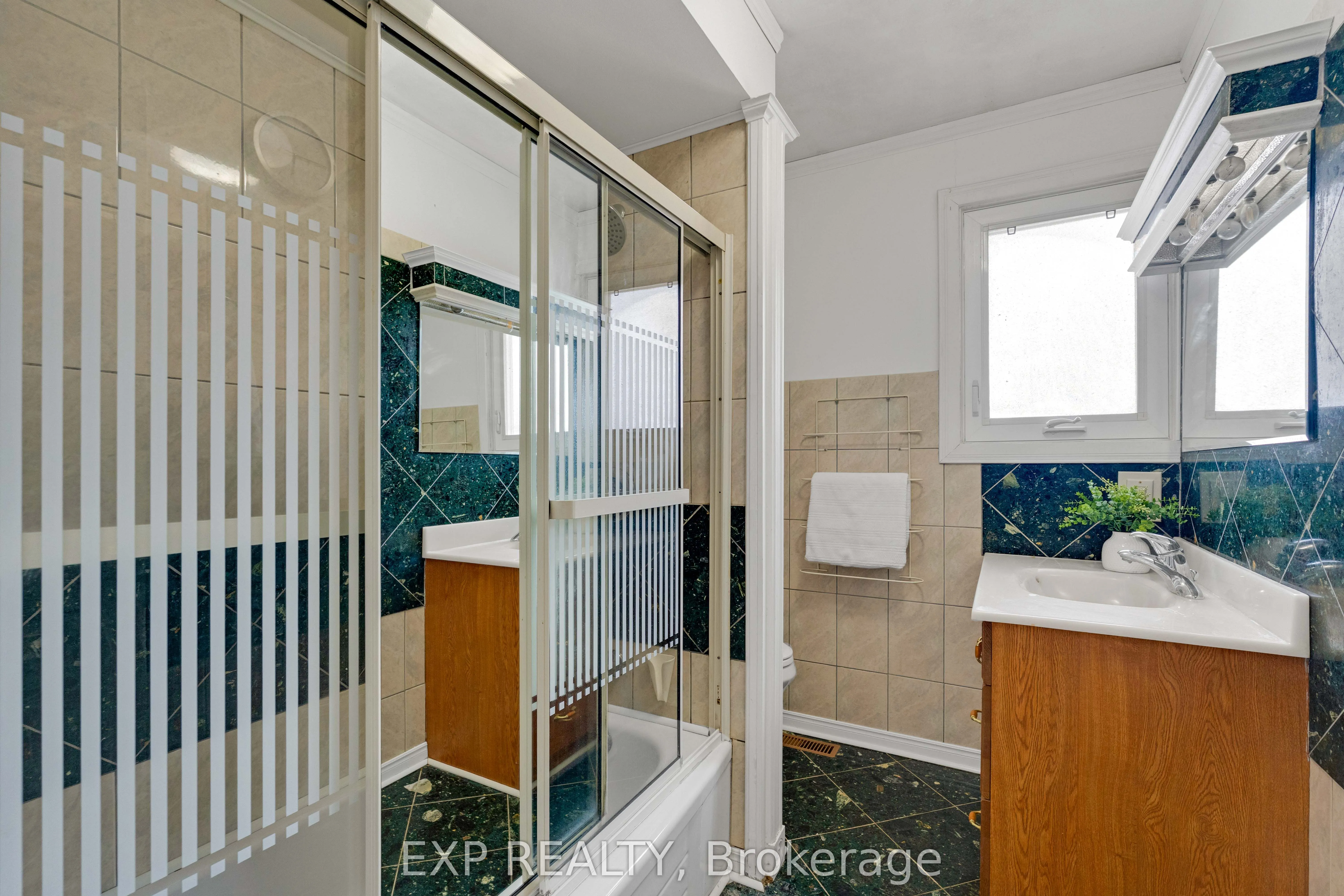 1180 Mississauga Valley Boulevard #4