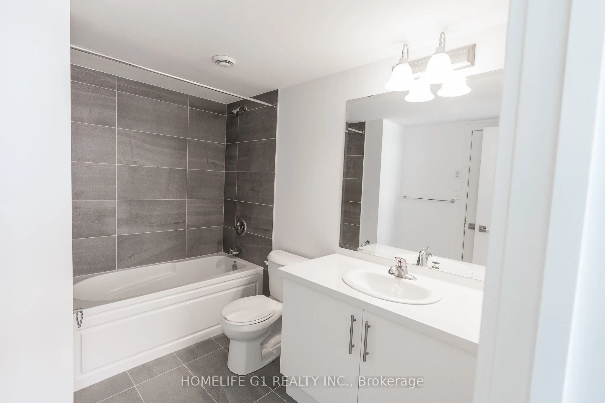 25 Romilly Avenue #16