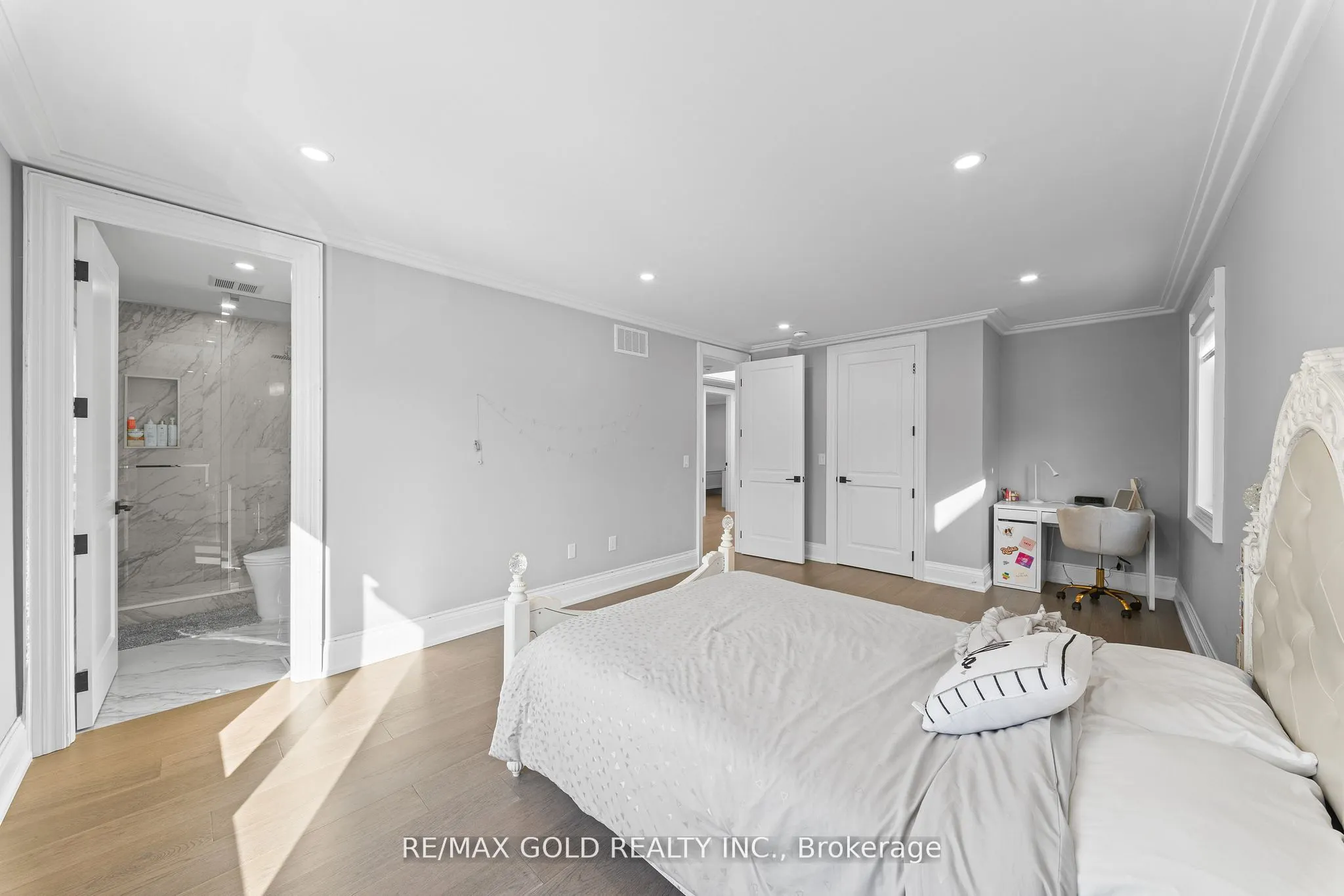 99 Twenty Seventh Street