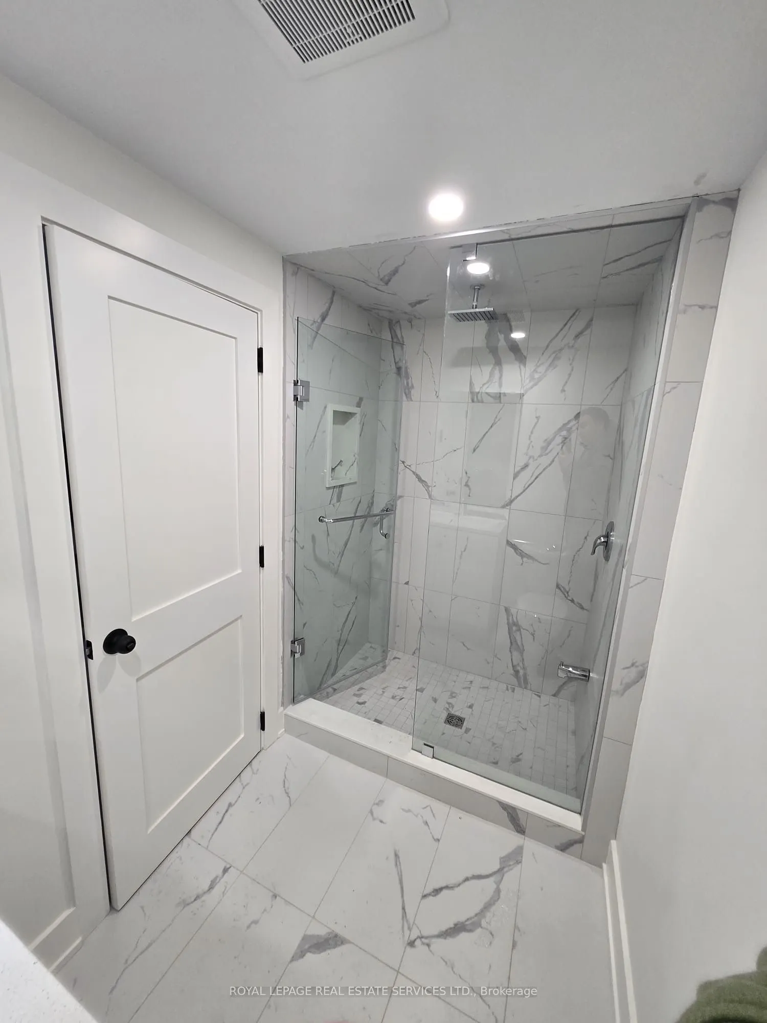 52 Peter Street #1